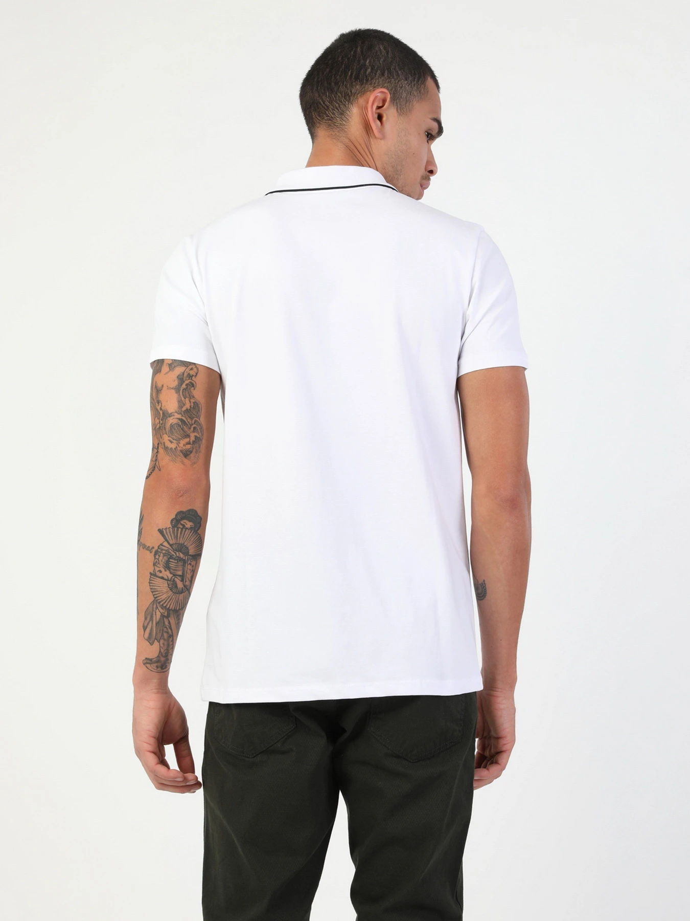 Футболки і поло Colin’s модель CL1048677WHT Футболки і поло Colin’s модель CL1048677WHT Фото