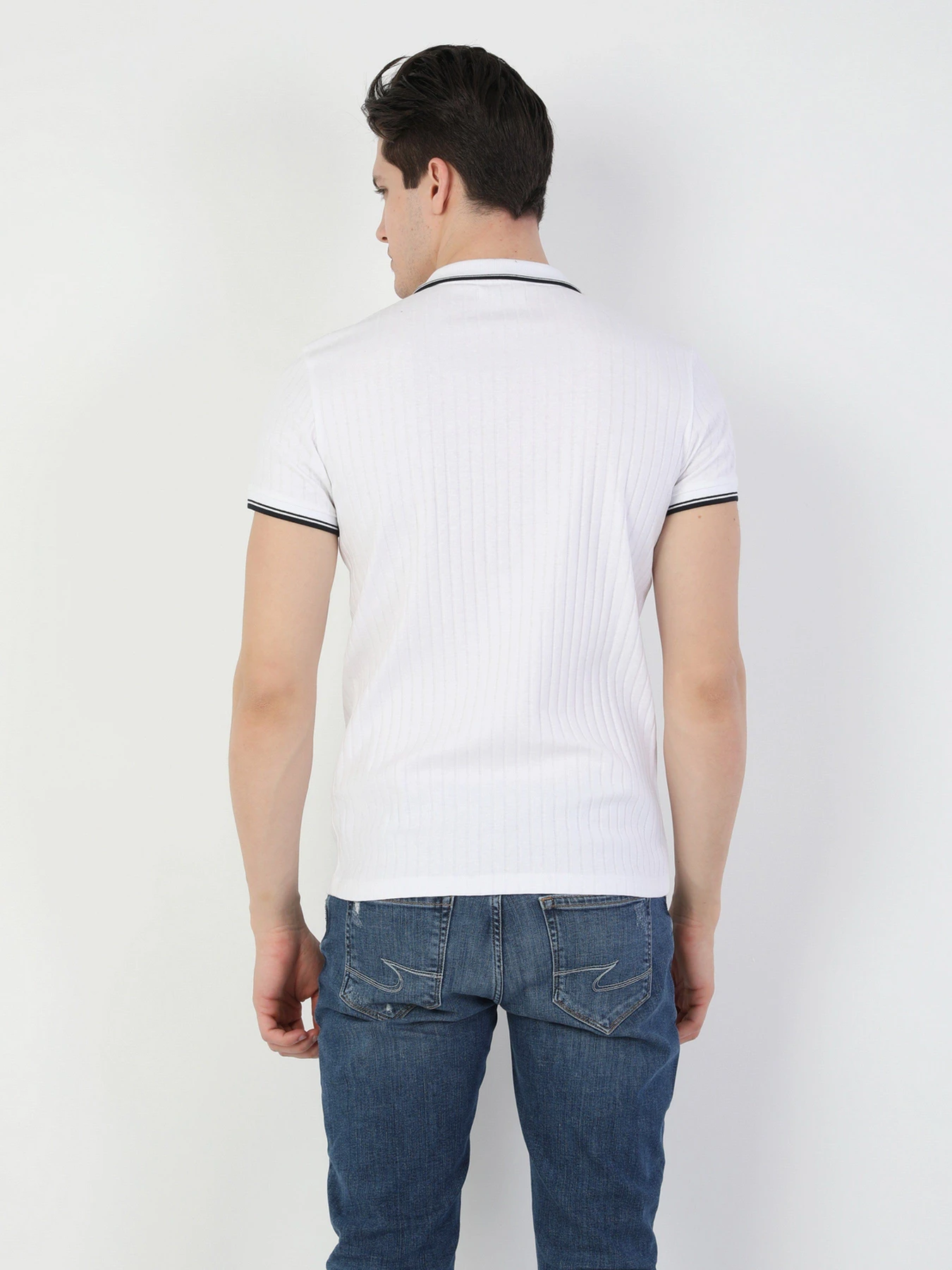 Футболки і поло Colin’s модель CL1049471WHT Футболки і поло Colin’s модель CL1049471WHT Фото