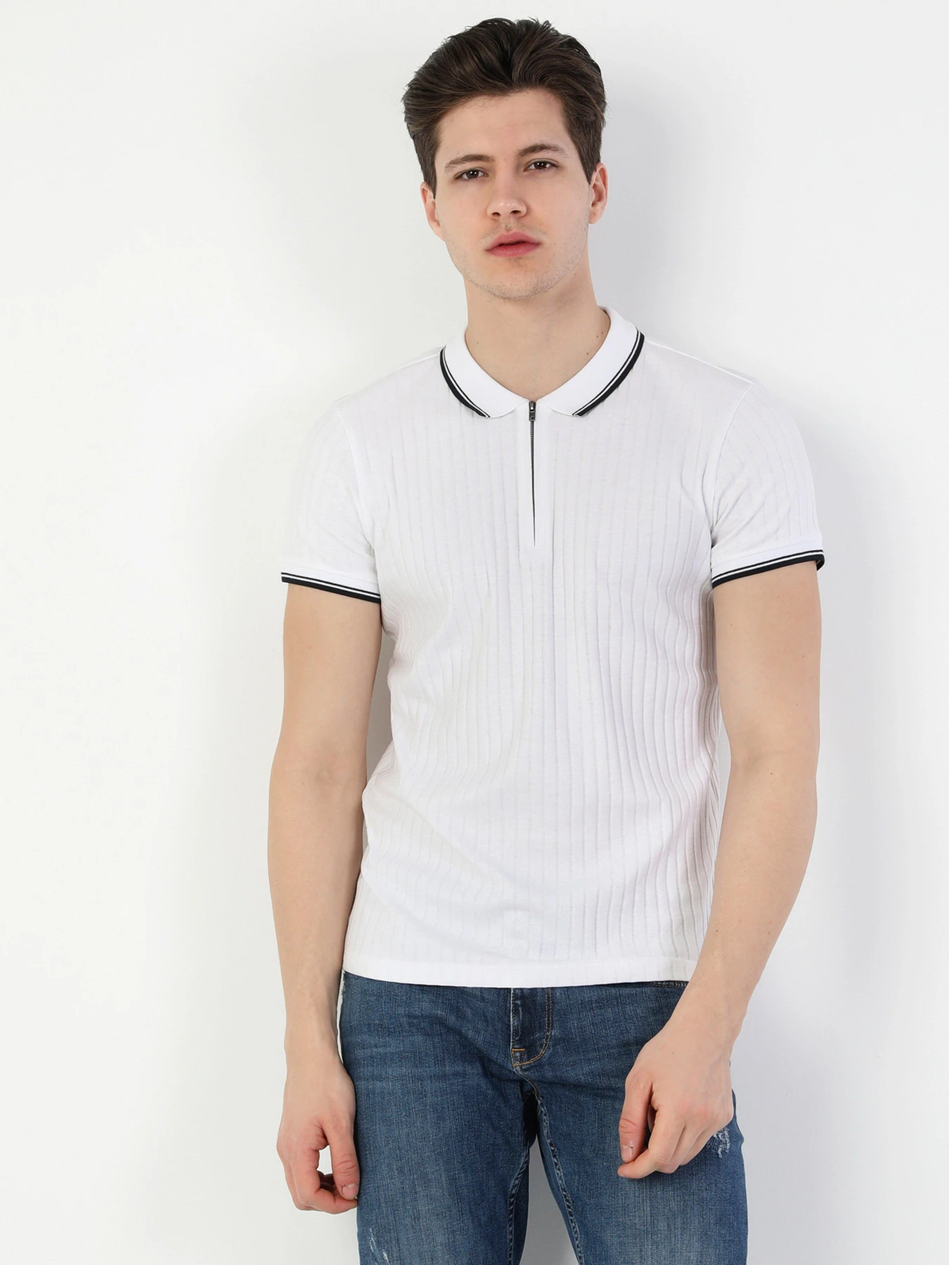 Футболки і поло Colin’s модель CL1049471WHT Футболки і поло Colin’s модель CL1049471WHT Фото