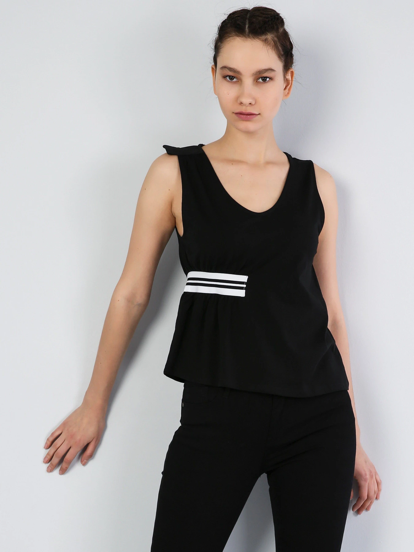 Одяг для дому та сну Colin’s модель CL1043714BLK Одяг для дому та сну Colin’s модель CL1043714BLK Фото
