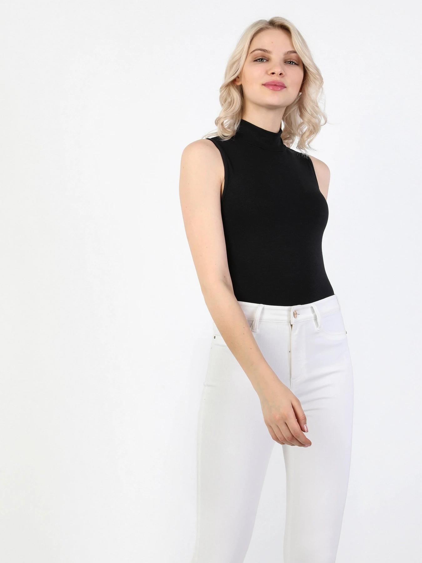 Одяг для дому та сну Colin’s модель CL1048386BLK Одяг для дому та сну Colin’s модель CL1048386BLK Фото