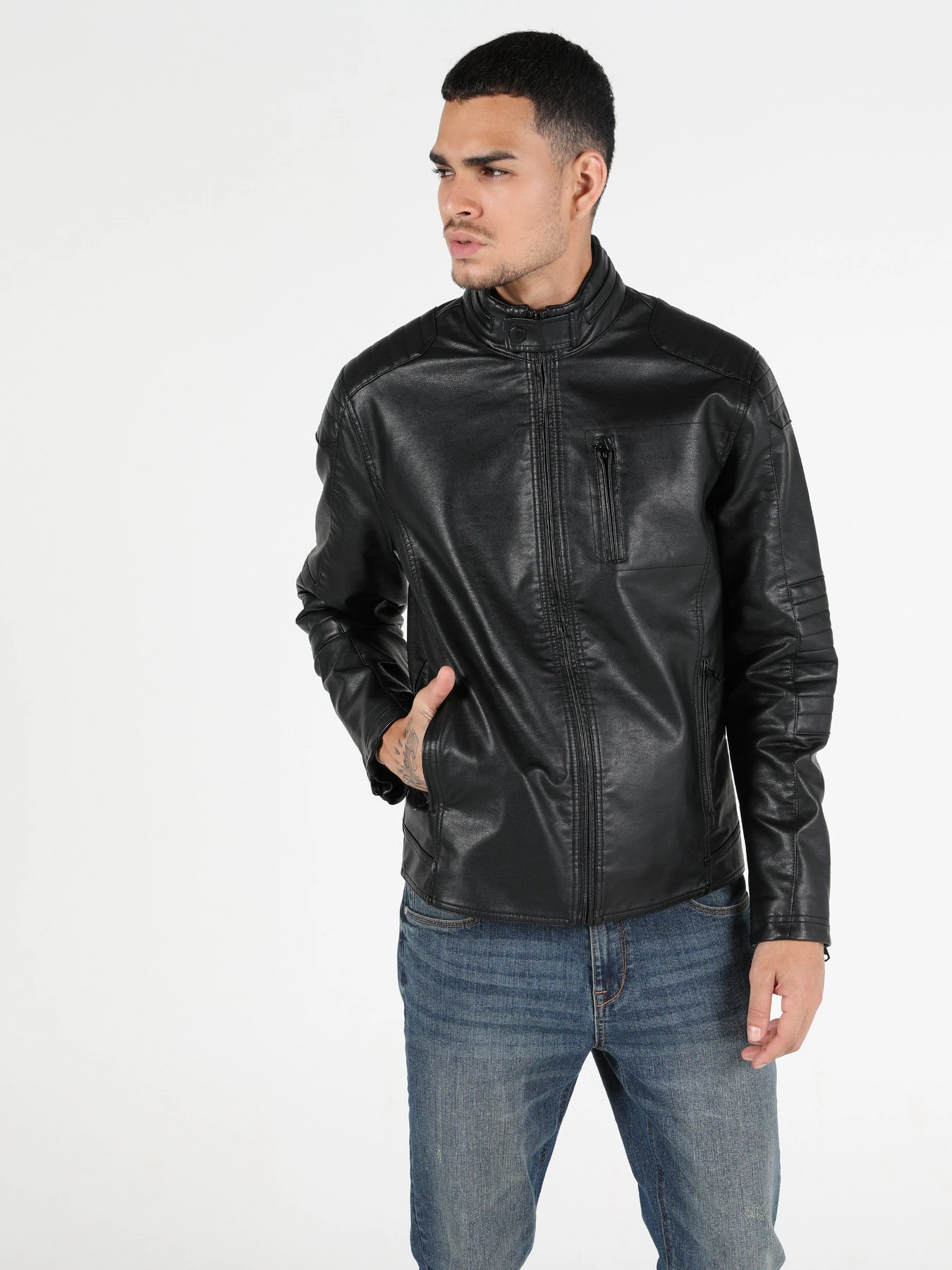 Куртки и дубленки Colin’s модель CL1028719BLK Куртки и дубленки Colin’s модель CL1028719BLK Фото