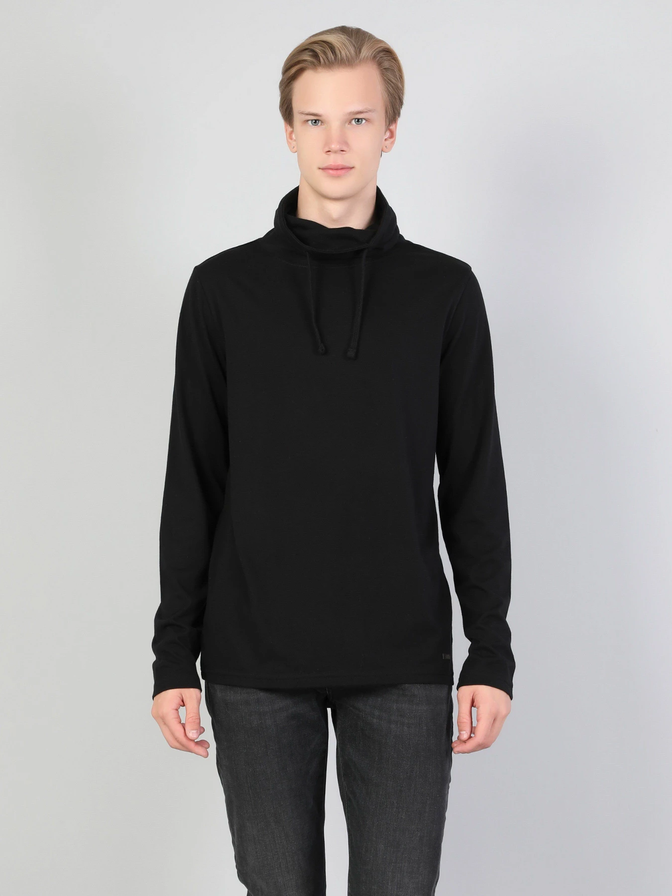 Худі та світшоти Colin’s модель CL1036982BLK Худі та світшоти Colin’s модель CL1036982BLK Фото