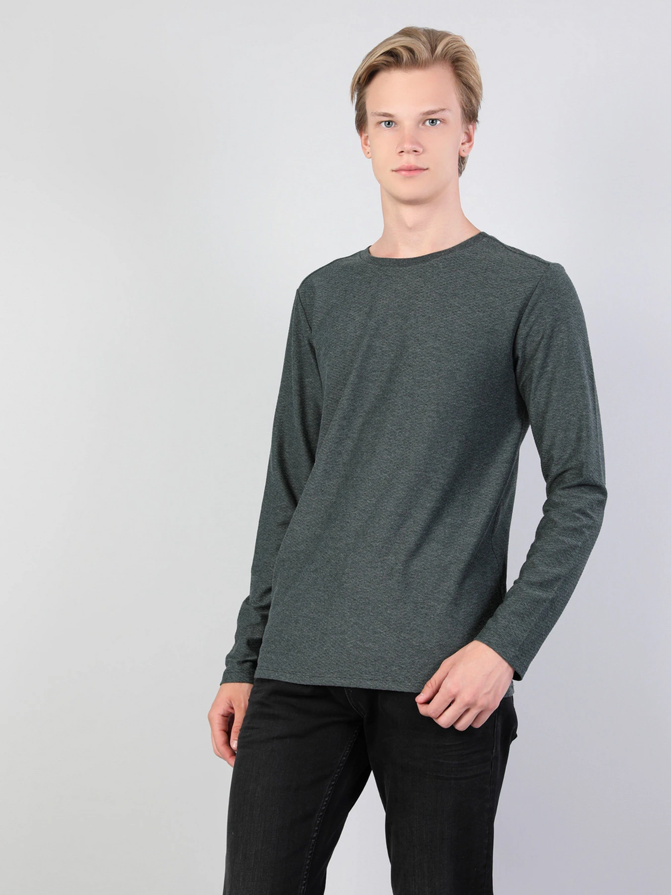Худи и свитшоты Colin’s модель CL1045419GRE Худи и свитшоты Colin’s модель CL1045419GRE Фото