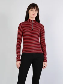 Худи и свитшоты Colin’s модель CL1045477RED Фото