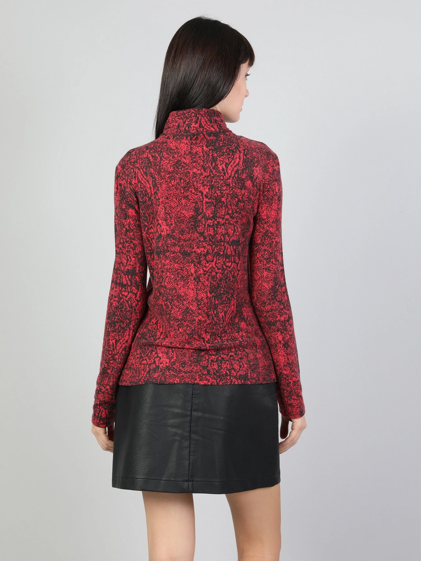 Свитры и кардиганы Colin’s модель CL1046139RED Фото