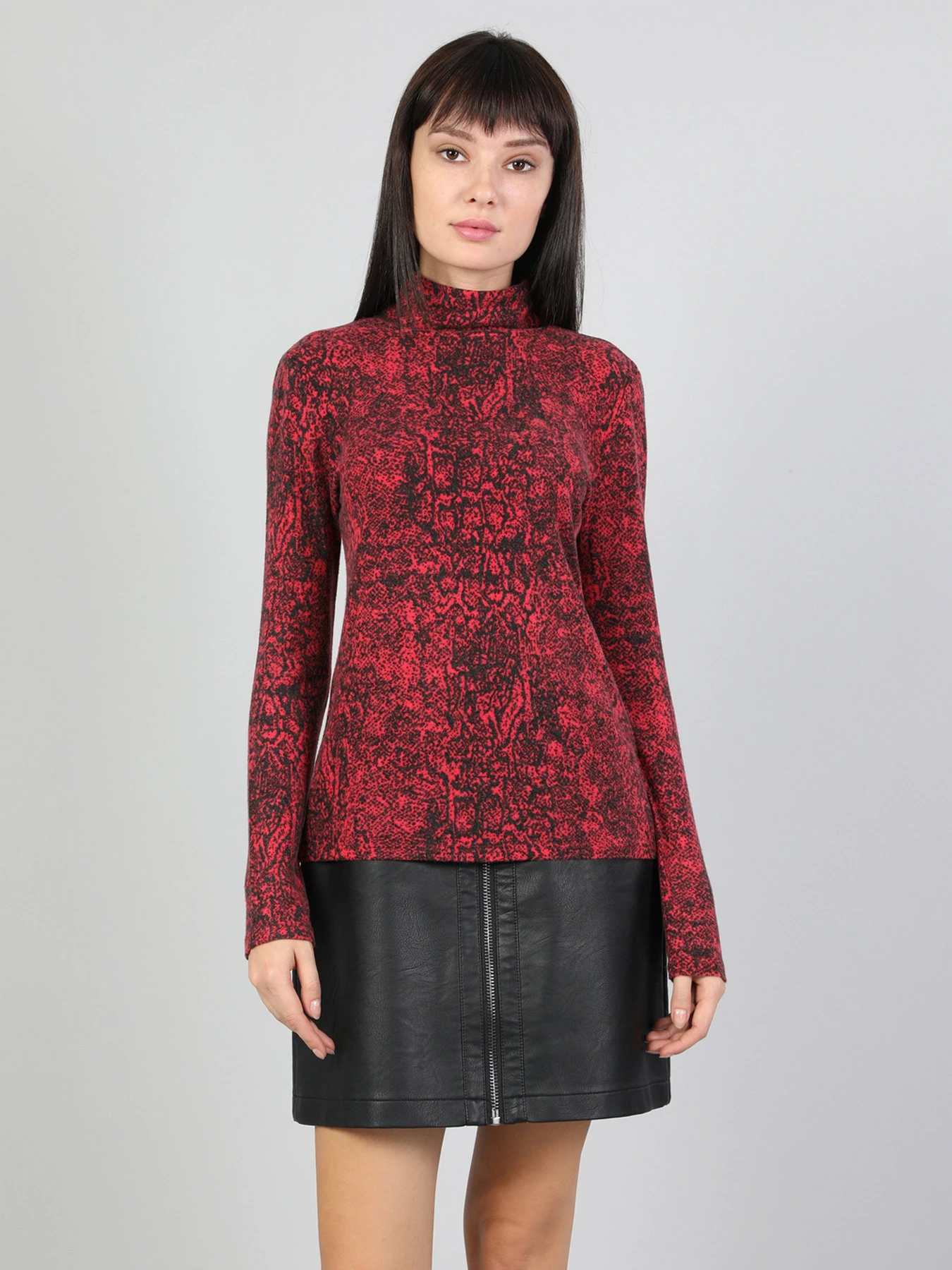 Свитры и кардиганы Colin’s модель CL1046139RED Фото