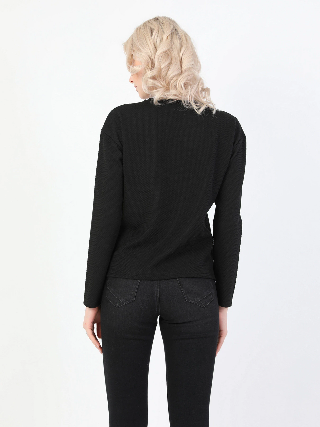 Худи и свитшоты Colin’s модель CL1046566BLK Худи и свитшоты Colin’s модель CL1046566BLK Фото