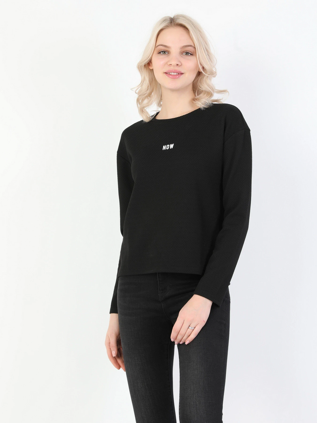 Худи и свитшоты Colin’s модель CL1046566BLK Худи и свитшоты Colin’s модель CL1046566BLK Фото