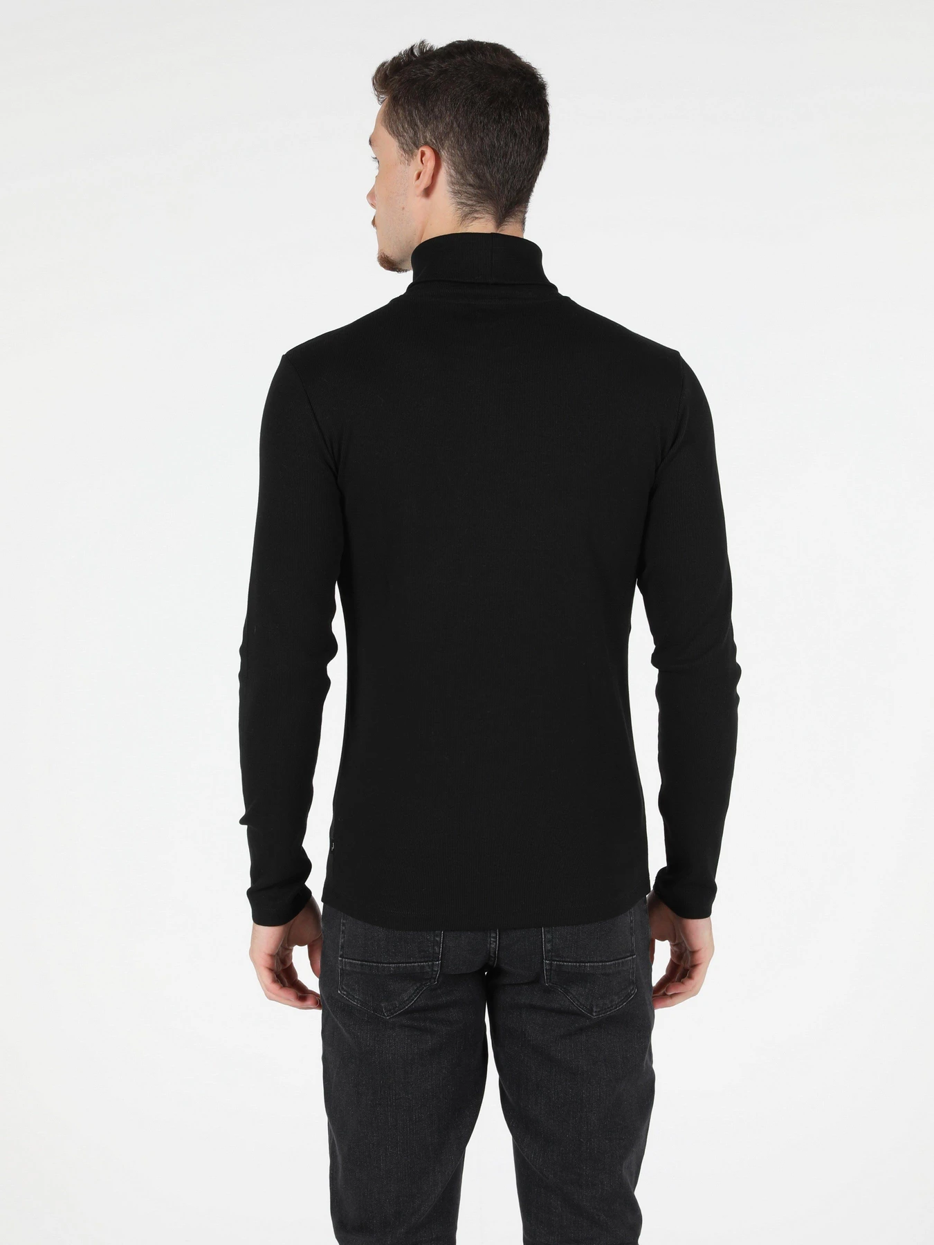 Худи и свитшоты Colin’s модель CL1049854BLK Фото