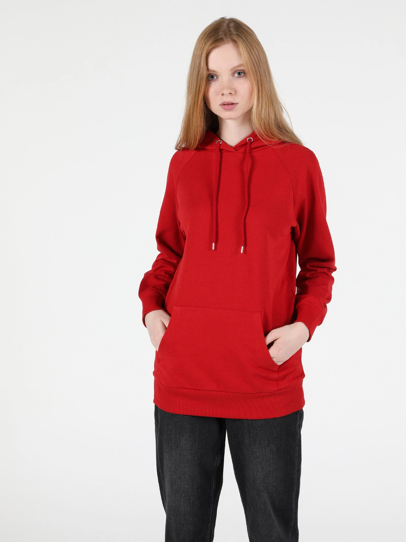 Худи и свитшоты Colin’s модель CL1045200RED Фото