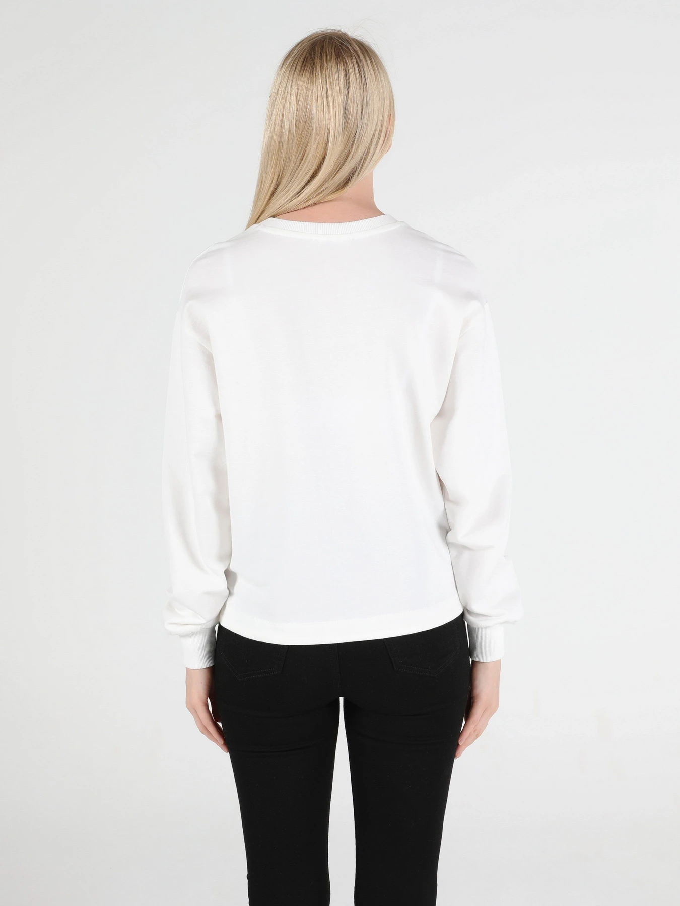 Худи и свитшоты Colin’s модель CL1050497OFW Худи и свитшоты Colin’s модель CL1050497OFW Фото