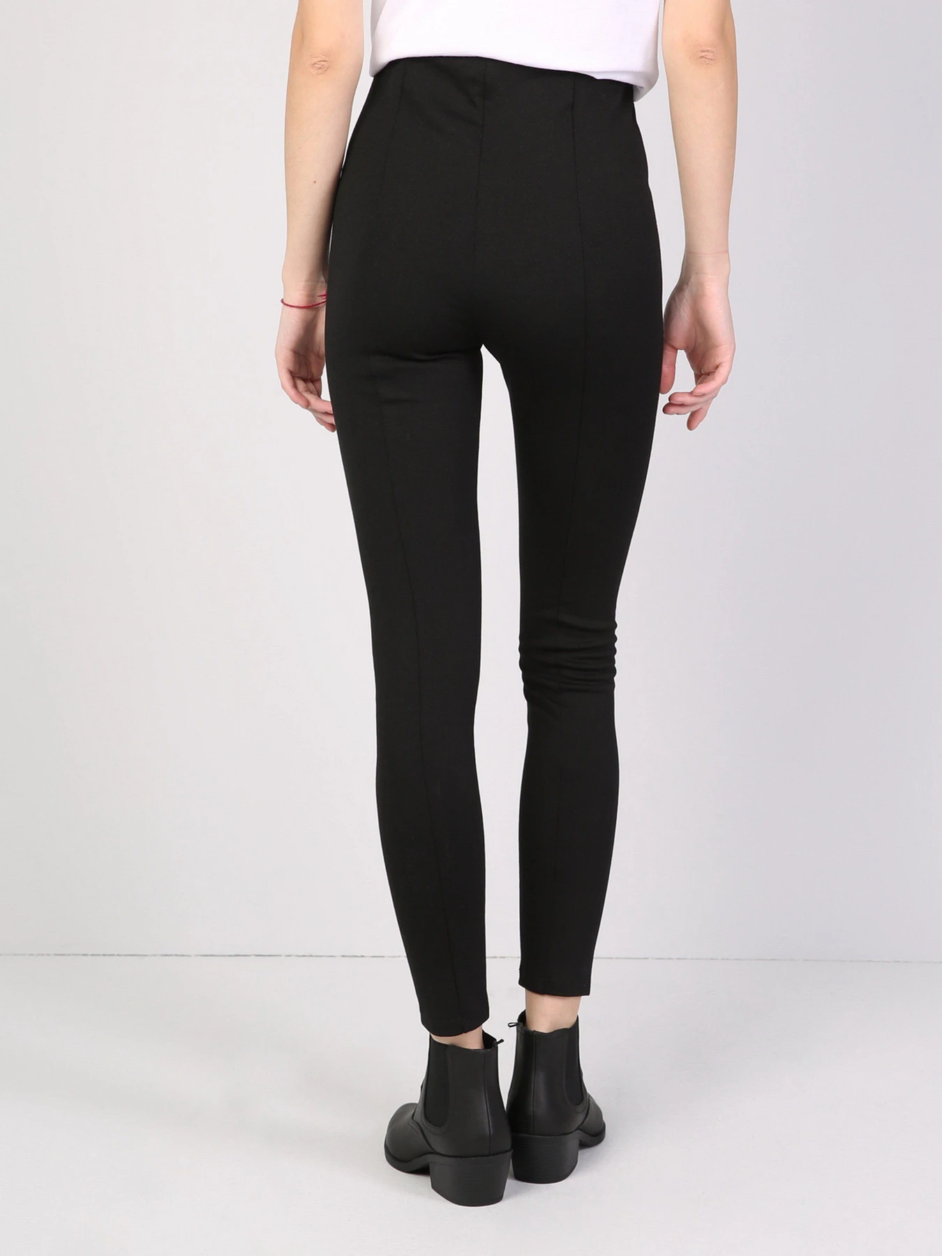 Брюки Colin’s модель CL1041627BLK Брюки Colin’s модель CL1041627BLK Фото