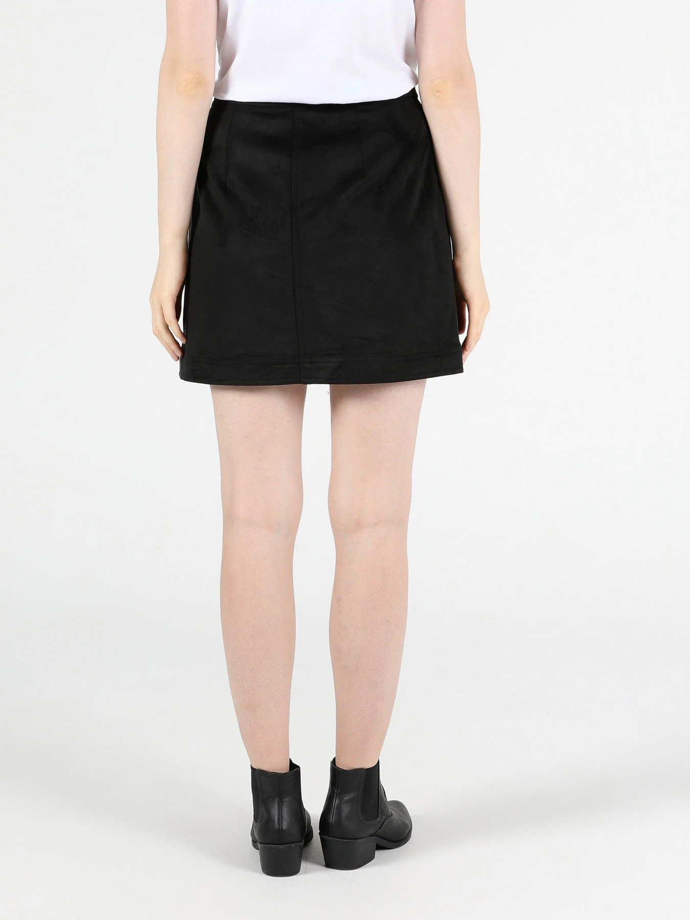 Юбки Colin’s модель CL1050986BLK Юбки Colin’s модель CL1050986BLK Фото
