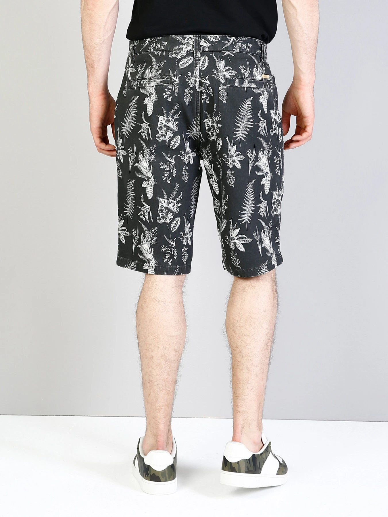 Шорты Colin’s модель CL1033268BLK Фото