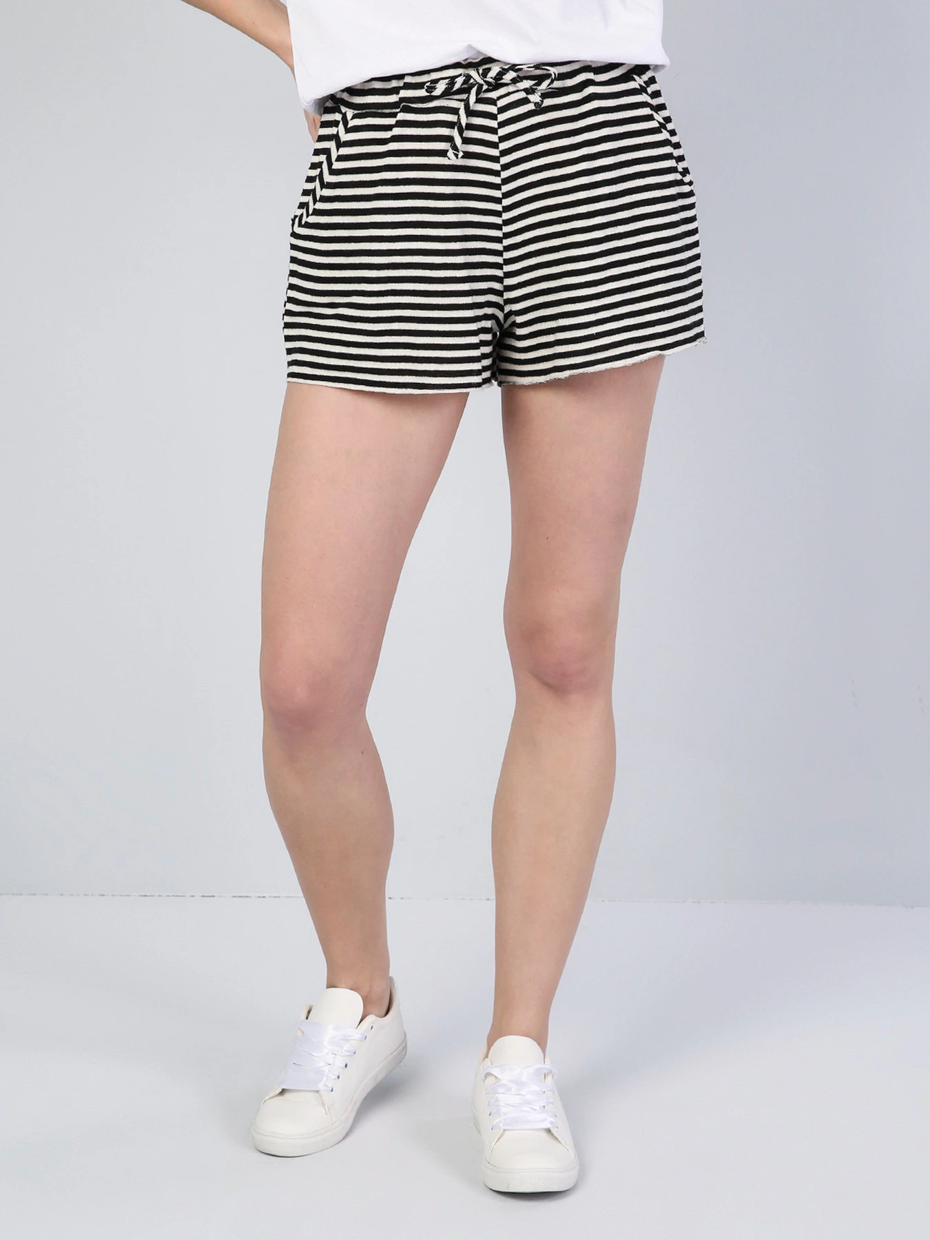 Шорти Colin’s модель CL1043755BLK Шорти Colin’s модель CL1043755BLK Фото