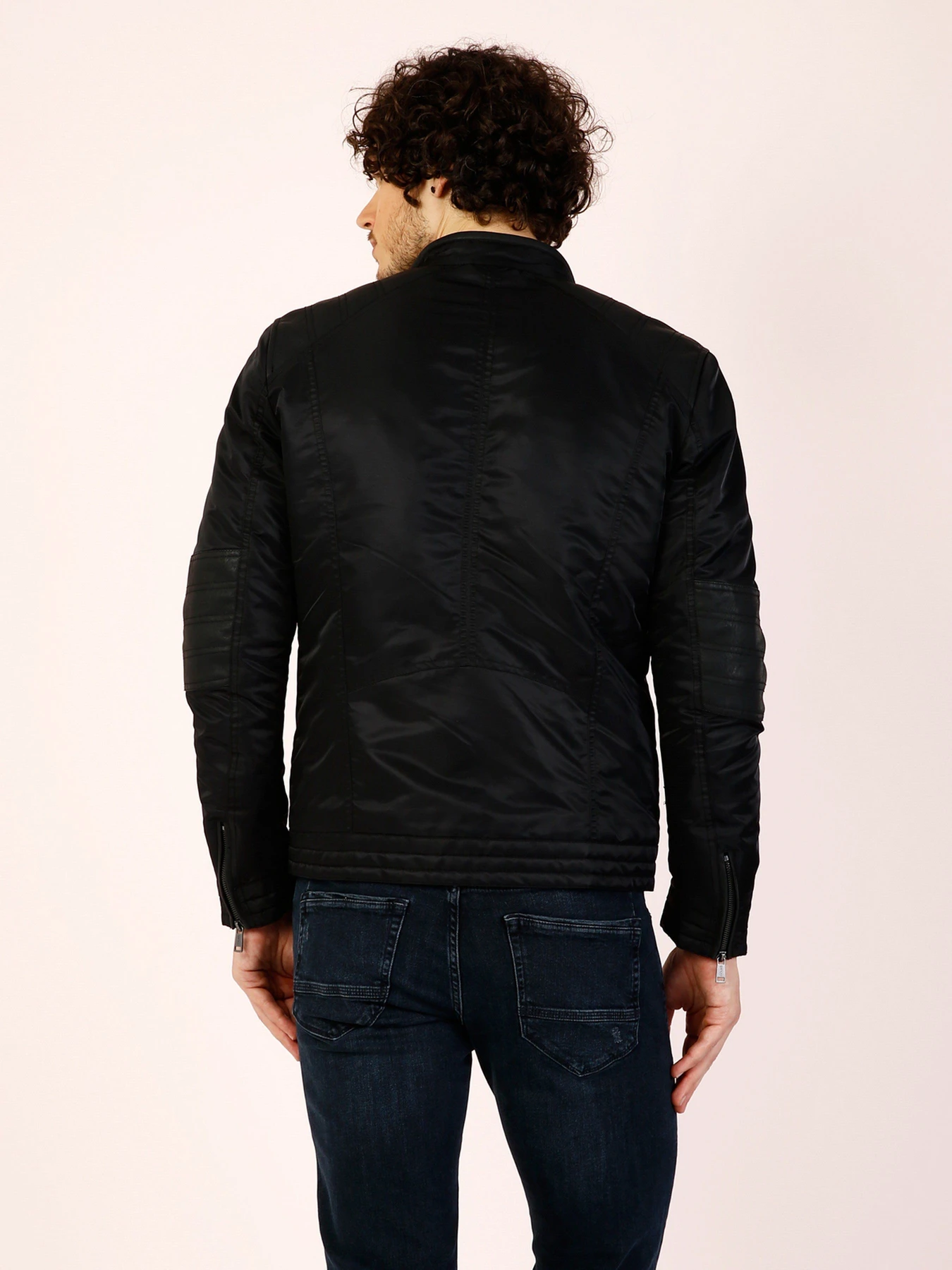 Куртки и дубленки Colin’s модель CL1033239BLK Куртки и дубленки Colin’s модель CL1033239BLK Фото