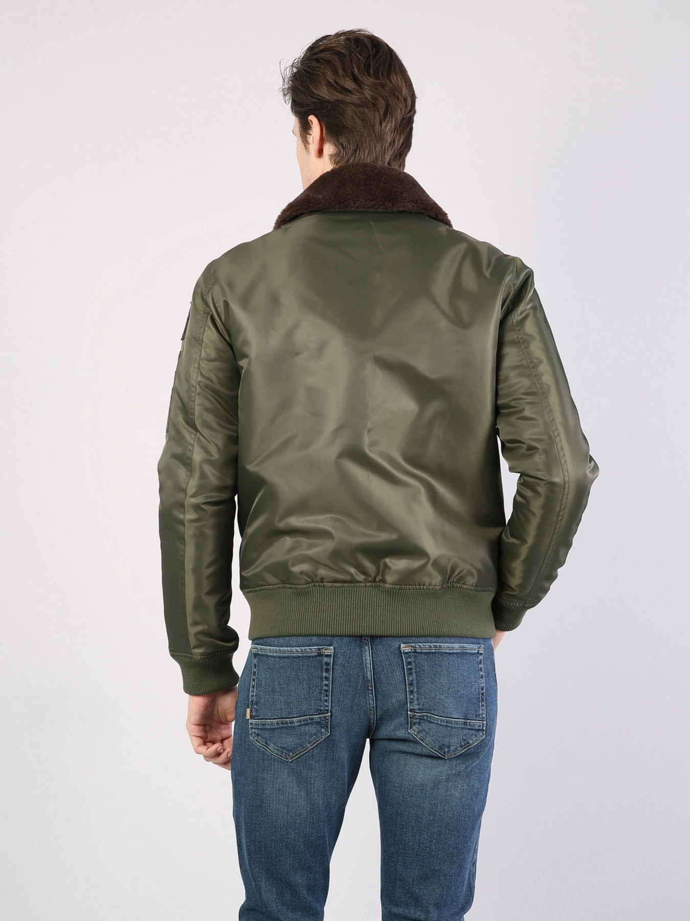 Куртки и дубленки Colin’s модель CL1034800GRN Куртки и дубленки Colin’s модель CL1034800GRN Фото