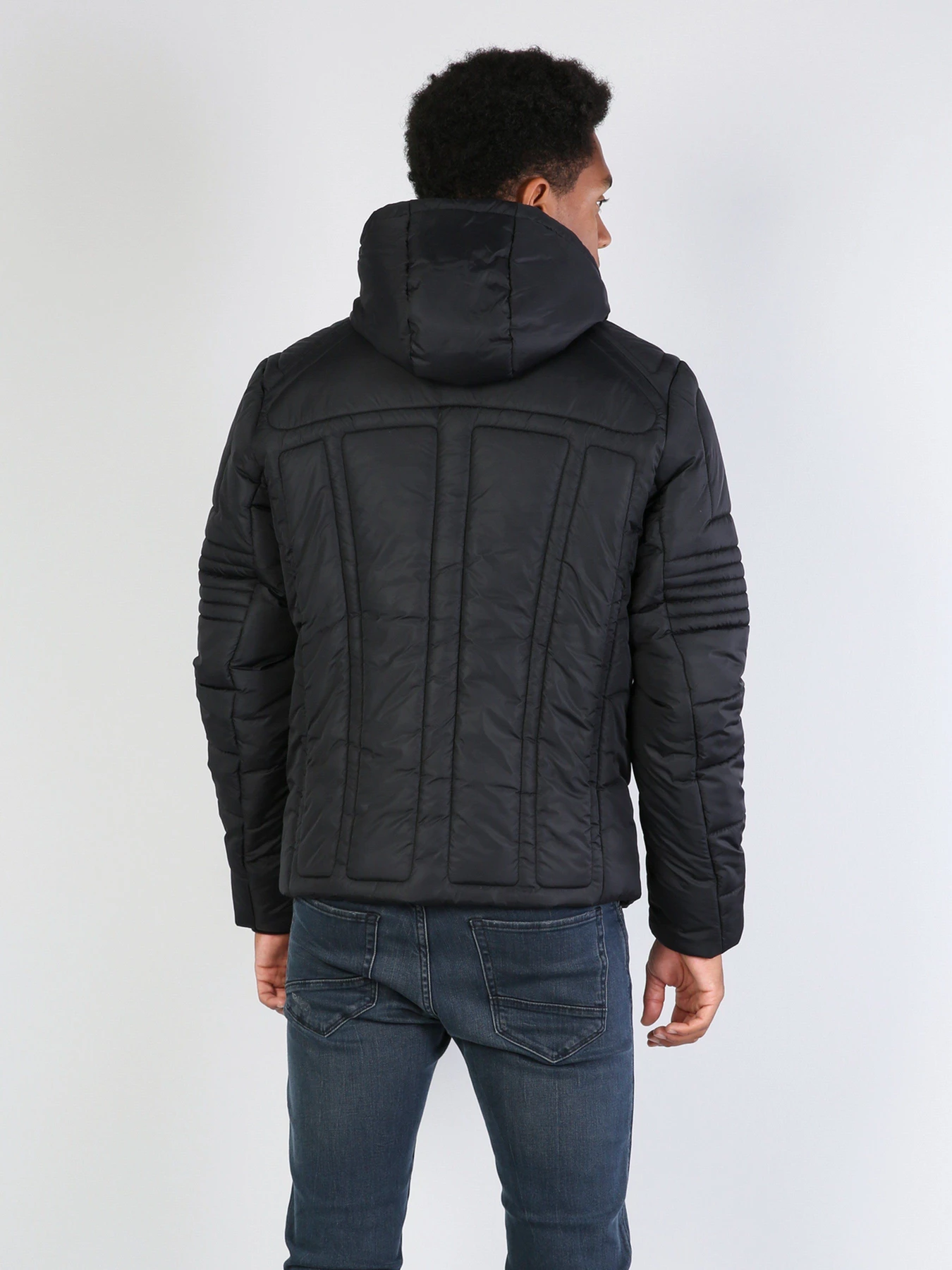 Куртки и дубленки Colin’s модель CL1036050BLK Фото
