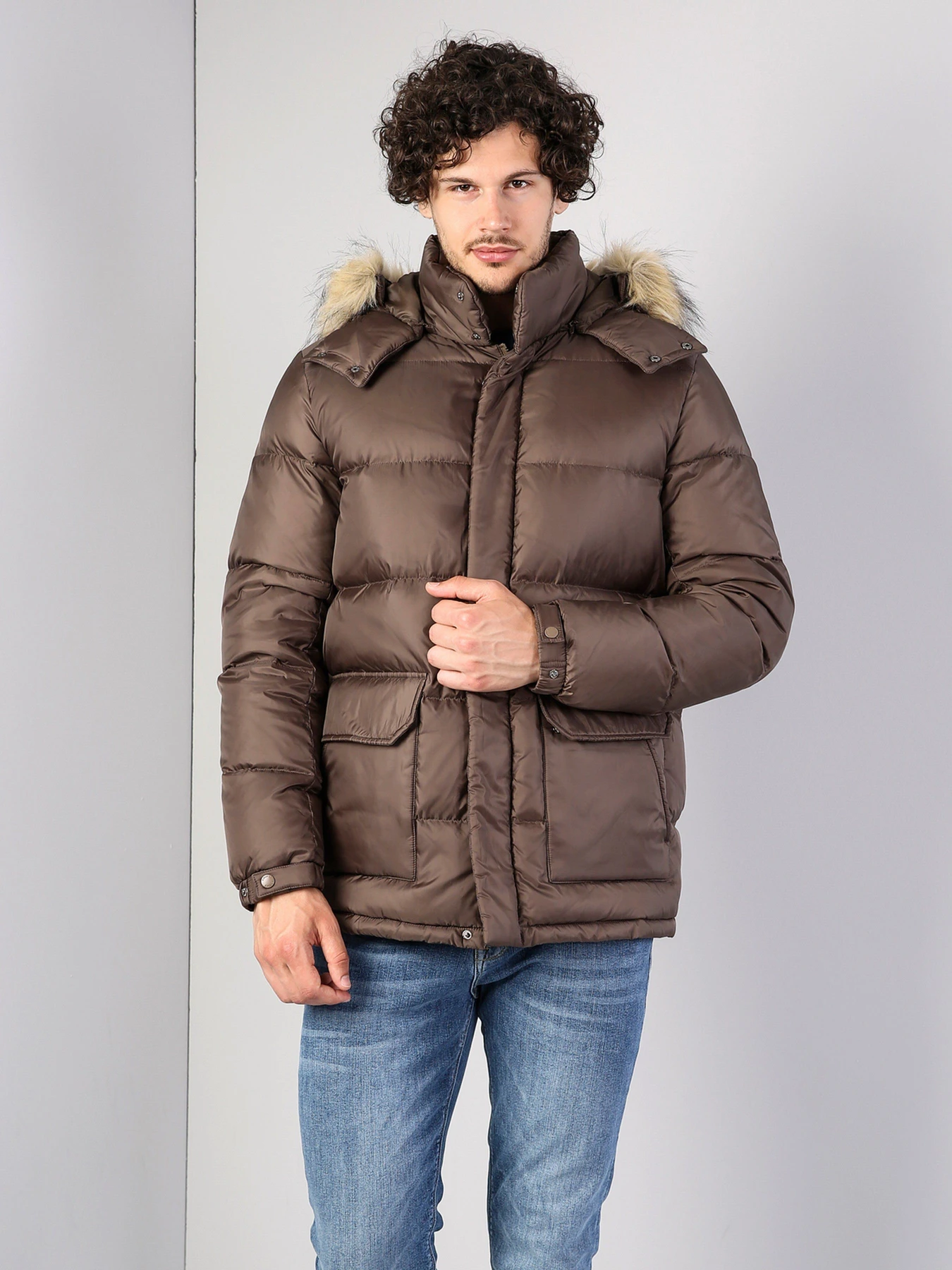 Куртки и дубленки Colin’s модель CL1036064DBG Куртки и дубленки Colin’s модель CL1036064DBG Фото