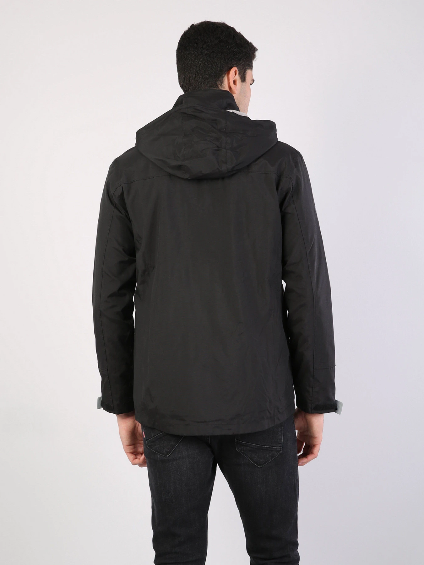 Куртки та дублянки Colin’s модель CL1037004BLK Куртки та дублянки Colin’s модель CL1037004BLK Фото