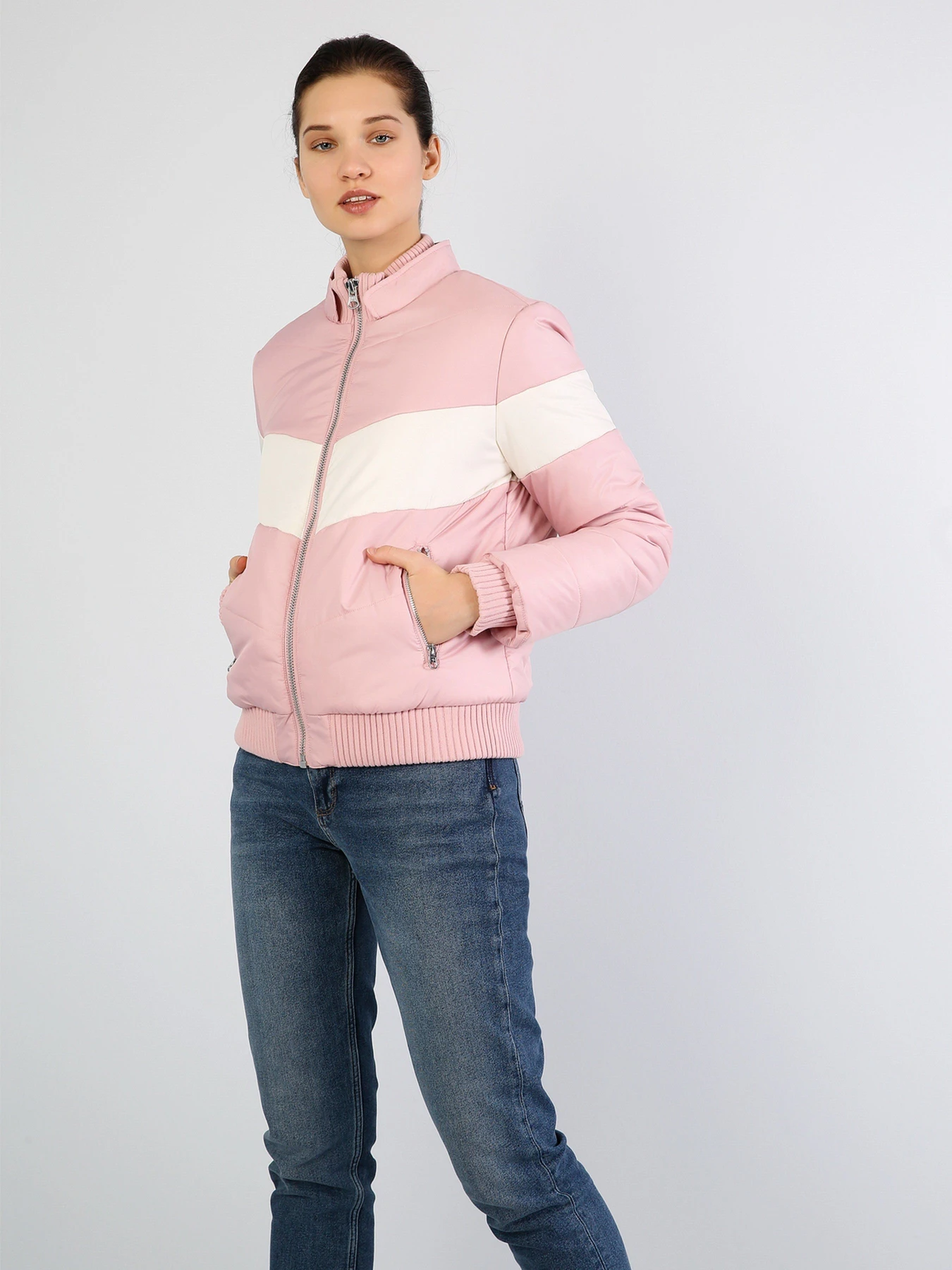 Куртки и дубленки Colin’s модель CL1040785PIN Куртки и дубленки Colin’s модель CL1040785PIN Фото