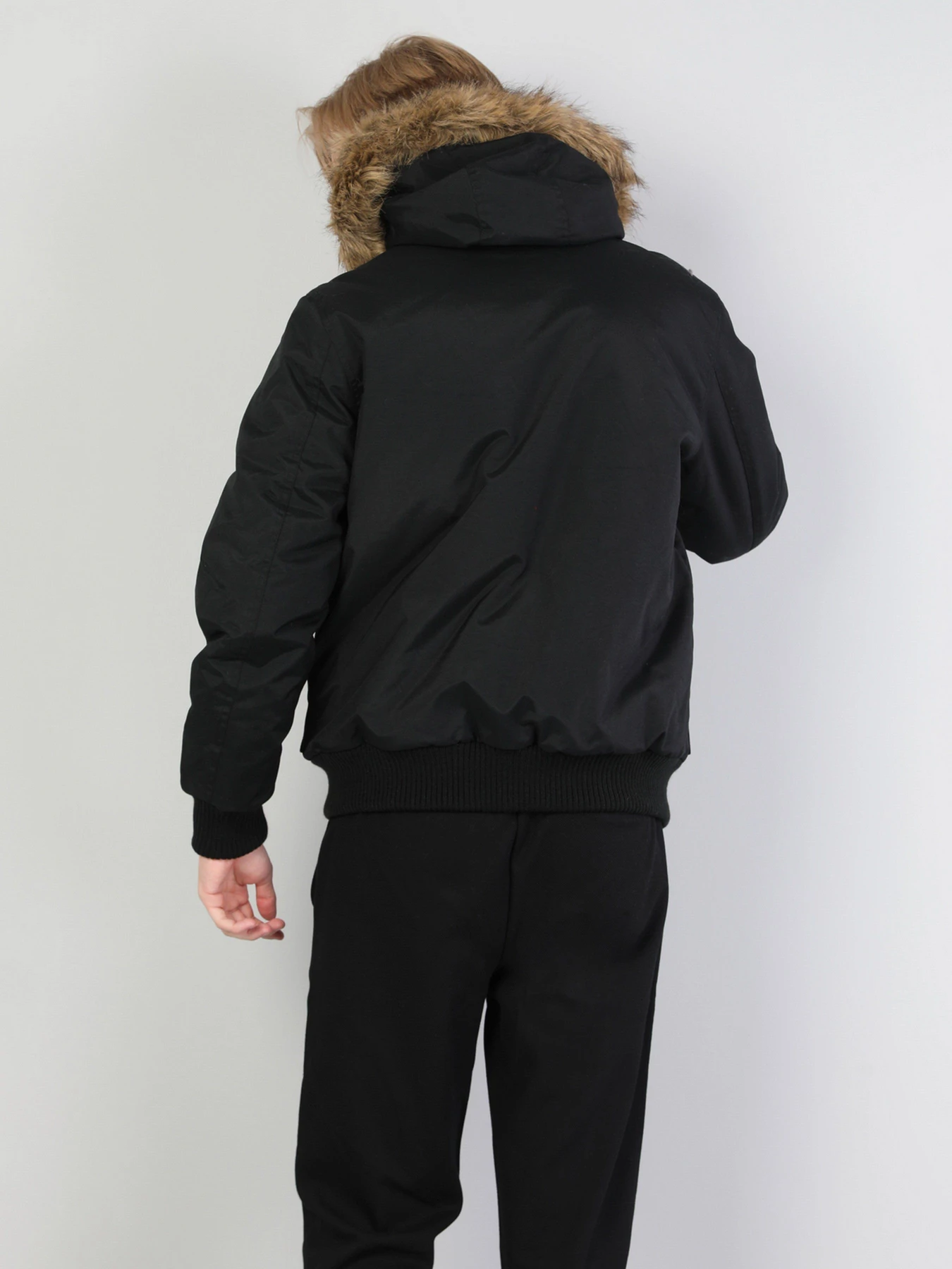 Куртки и дубленки Colin’s модель CL1044351BLK Фото