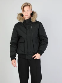 Куртки и дубленки Colin’s модель CL1044351BLK Фото