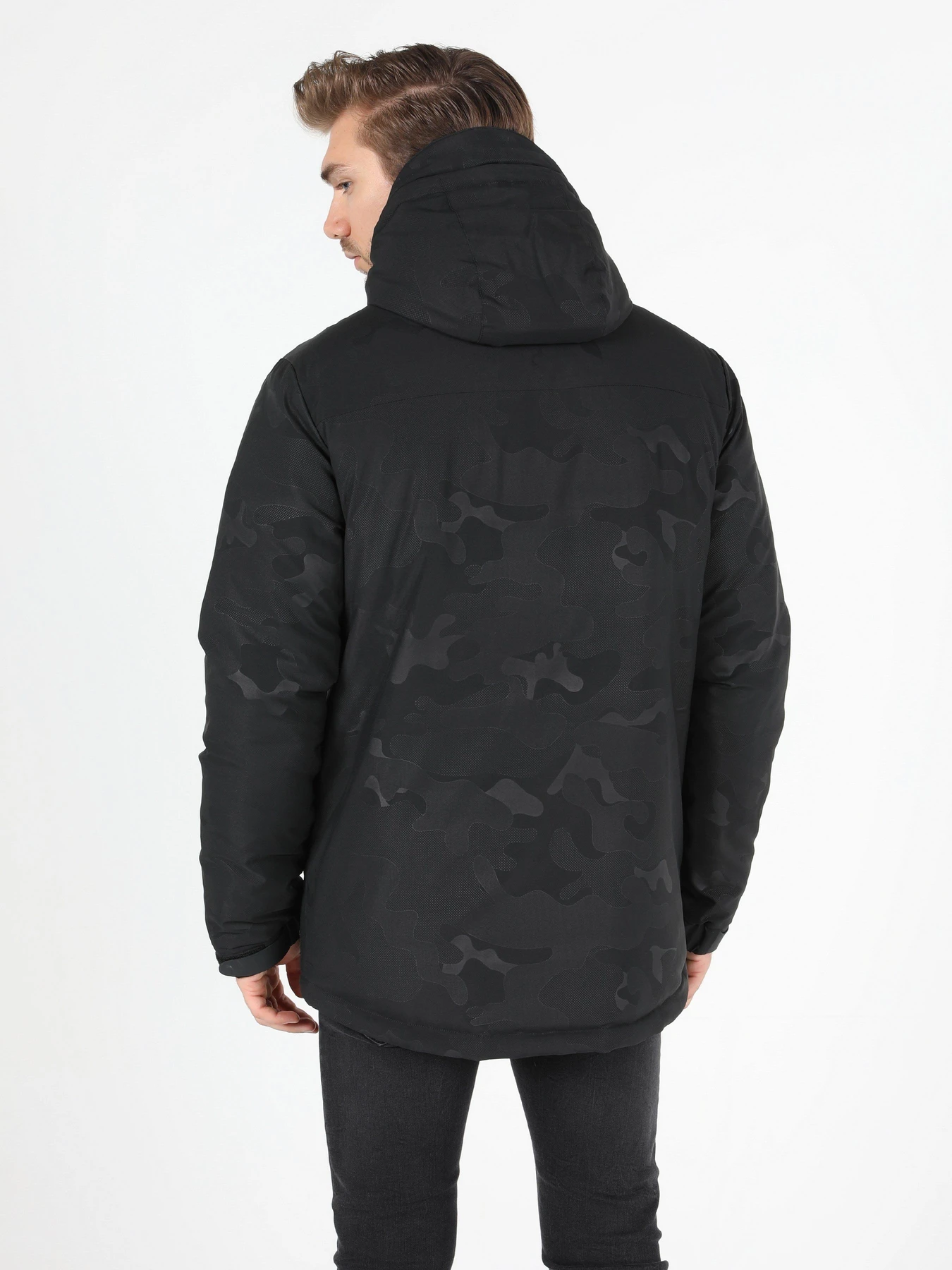 Куртки и дубленки Colin’s модель CL1045264BLK Фото