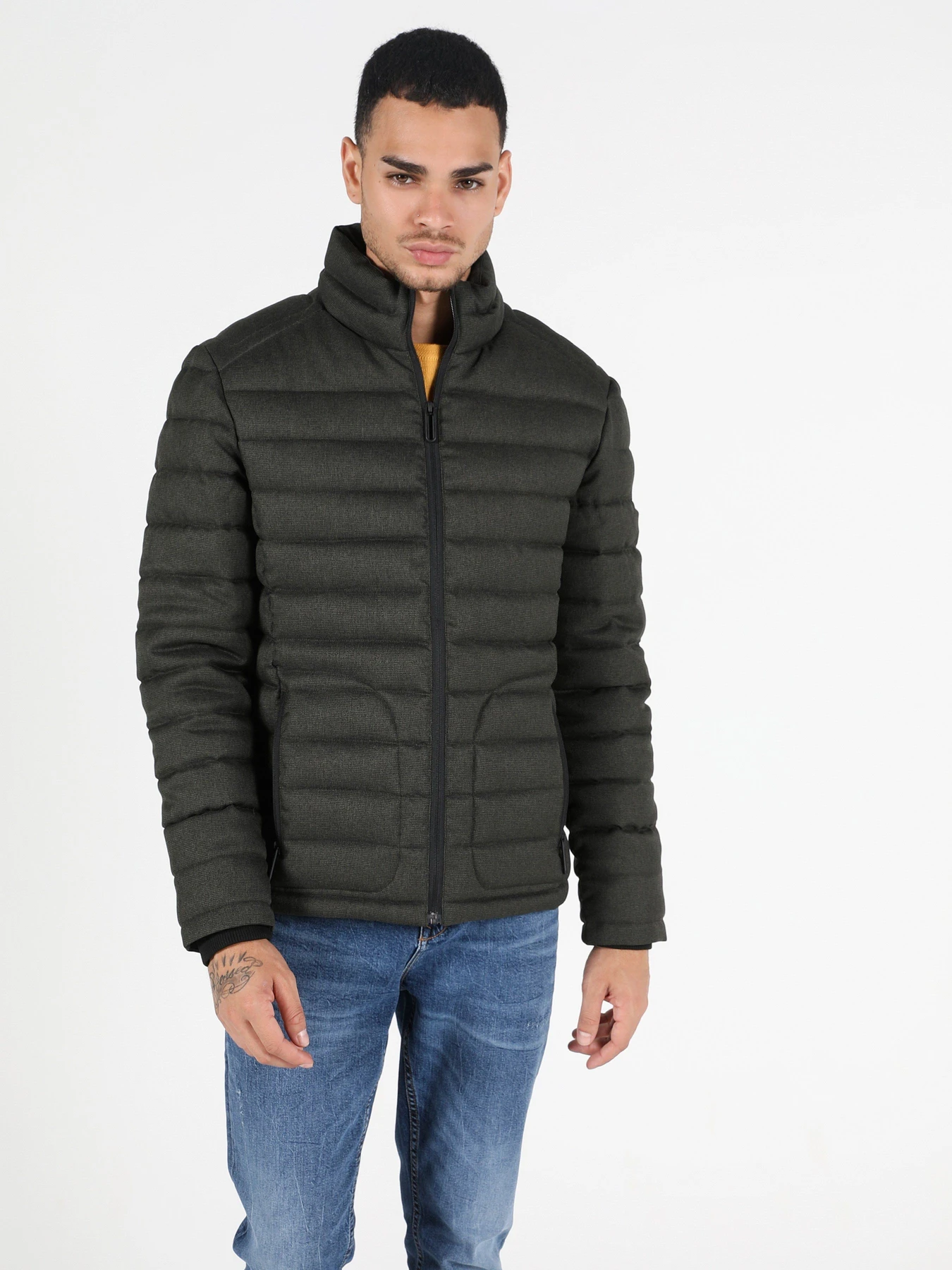 Куртки и дубленки Colin’s модель CL1045509KHA Куртки и дубленки Colin’s модель CL1045509KHA Фото