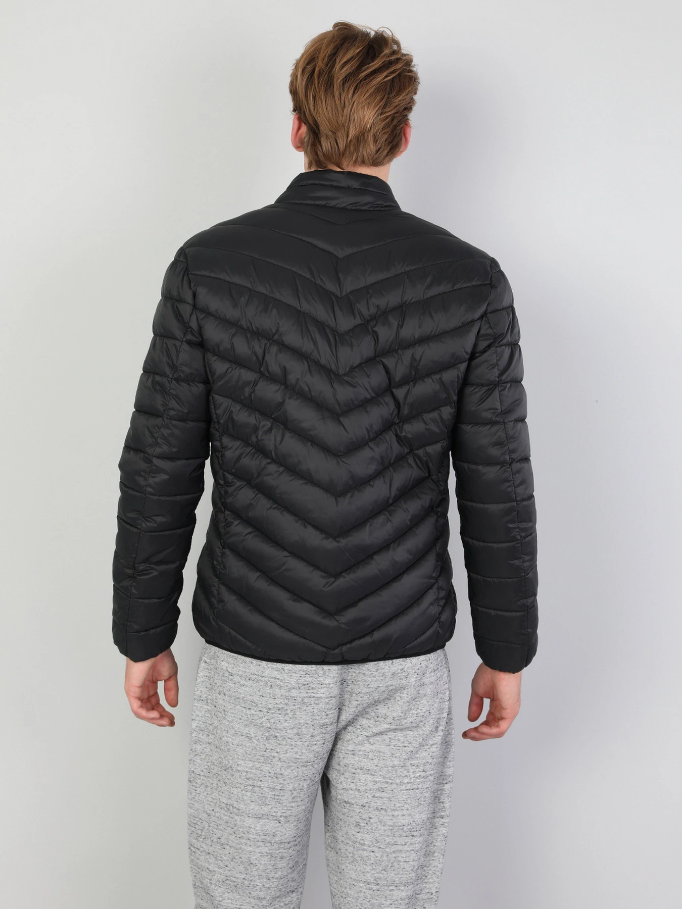 Куртки и дубленки Colin’s модель CL1047839BLK Фото