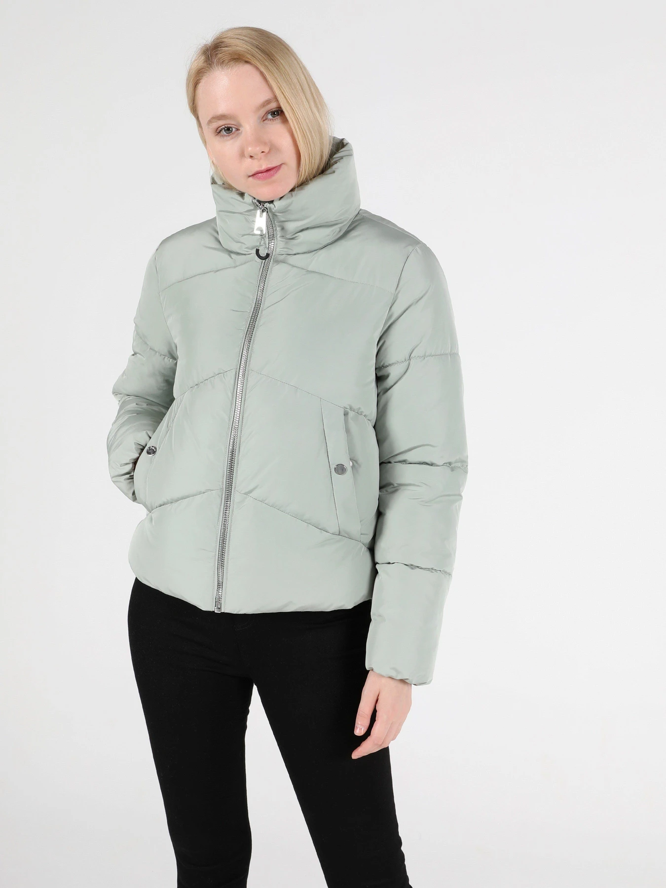 Куртки и дубленки Colin’s модель CL1050694MNT Куртки и дубленки Colin’s модель CL1050694MNT Фото