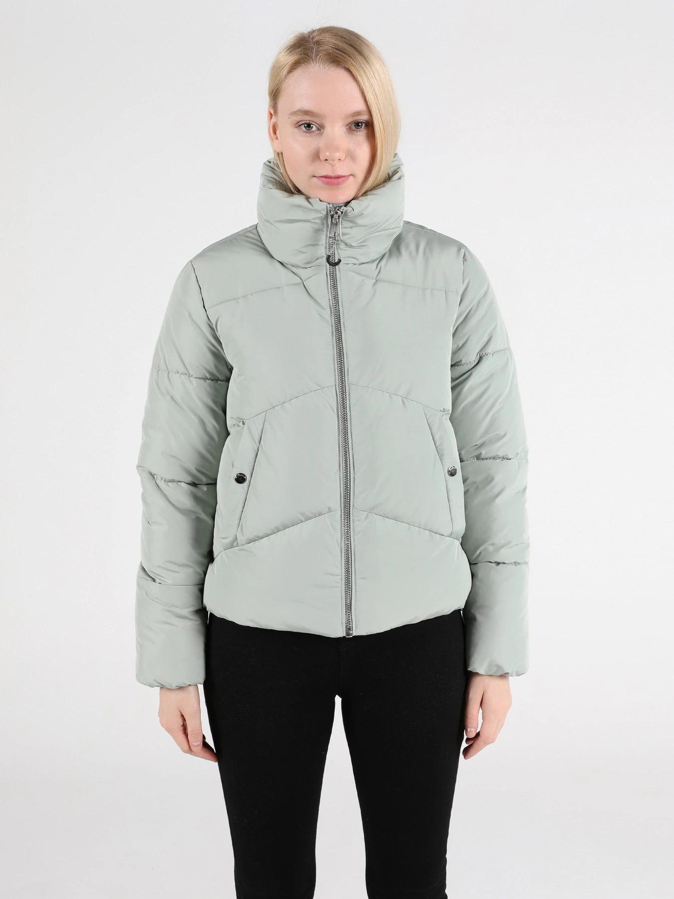 Куртки и дубленки Colin’s модель CL1050694MNT Куртки и дубленки Colin’s модель CL1050694MNT Фото