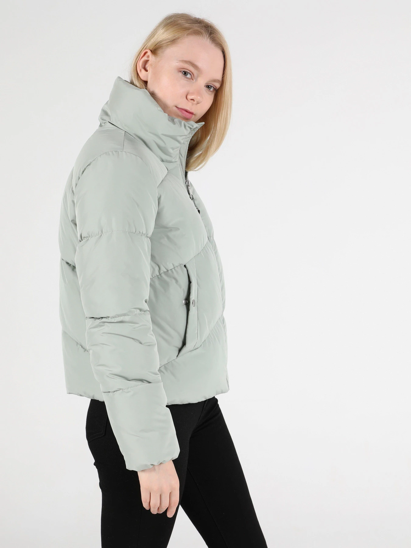 Куртки и дубленки Colin’s модель CL1050694MNT Куртки и дубленки Colin’s модель CL1050694MNT Фото
