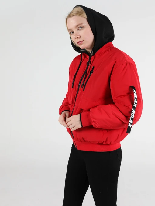 Куртки та дублянки Colin’s модель CL1051066RED Фото