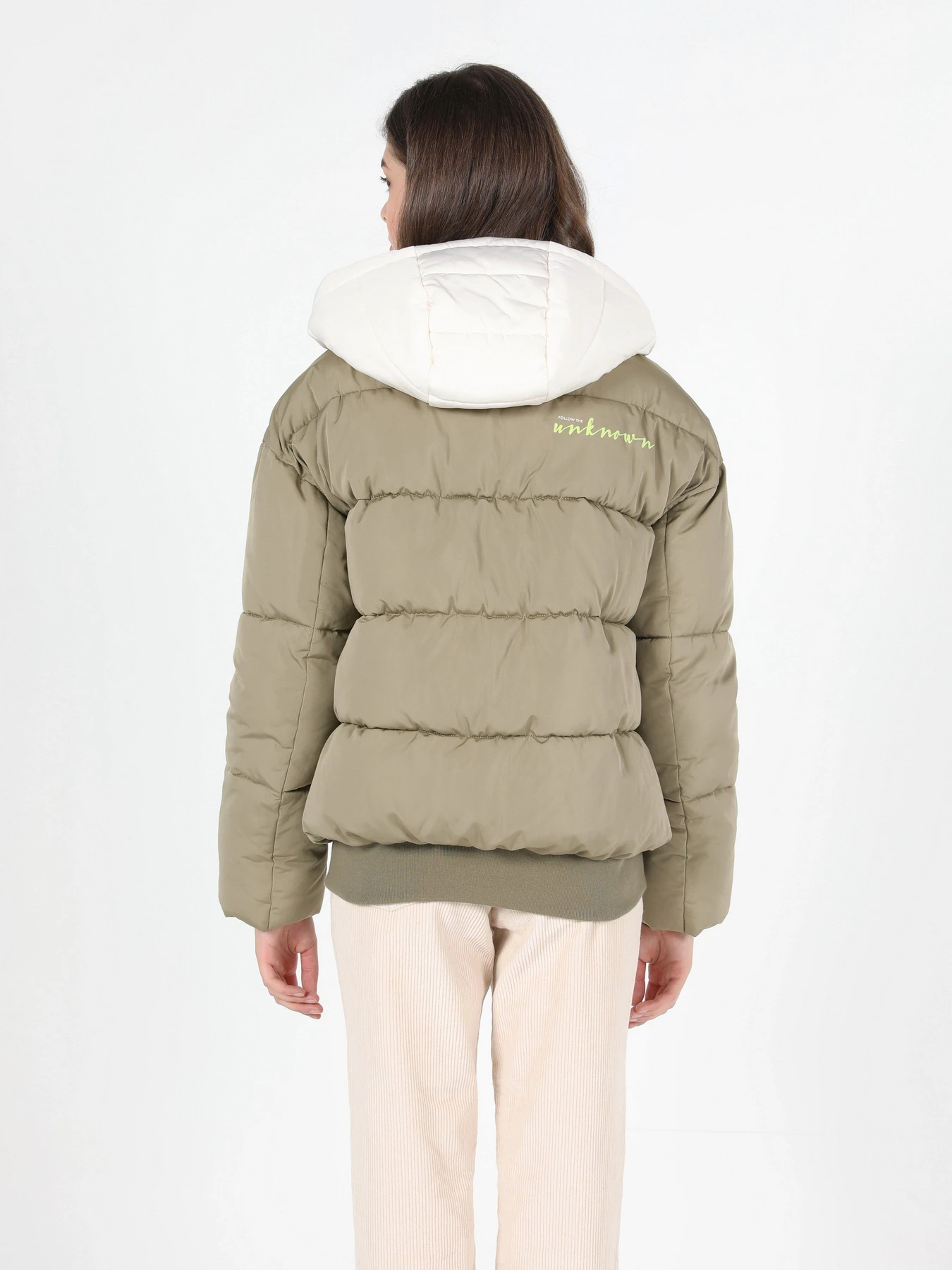 Куртки и дубленки Colin’s модель CL1051139LKH Куртки и дубленки Colin’s модель CL1051139LKH Фото