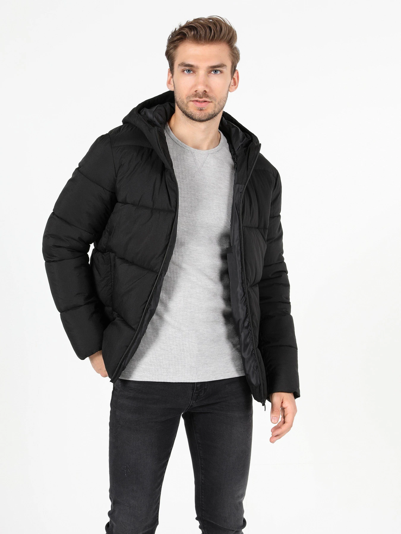 Куртки и дубленки Colin’s модель CL1051259BLK Куртки и дубленки Colin’s модель CL1051259BLK Фото