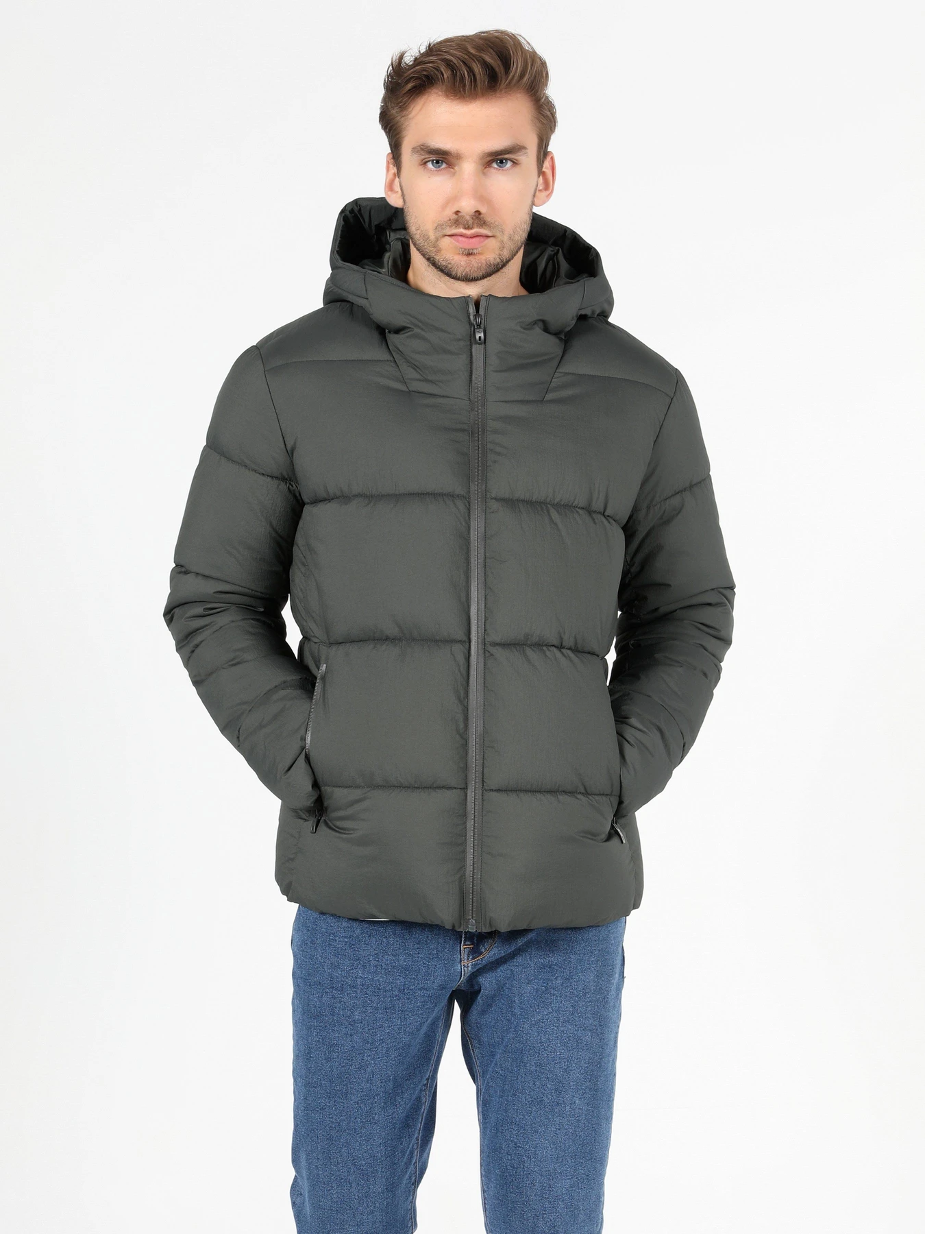 Куртки и дубленки Colin’s модель CL1051259KHA Куртки и дубленки Colin’s модель CL1051259KHA Фото