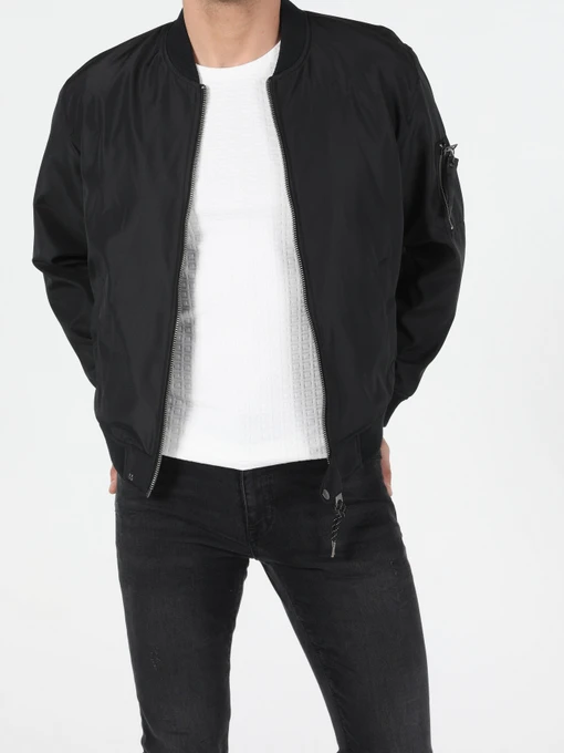 Куртки и дубленки Colin’s модель CL1053015BLK Фото
