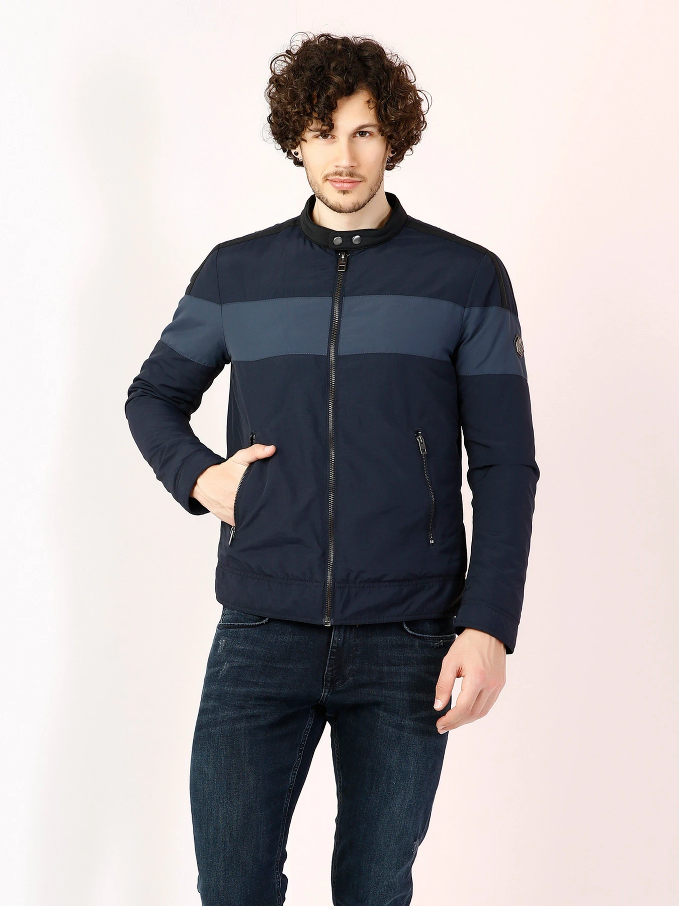 Куртки та дублянки Colin’s модель CL1032686NAV Куртки та дублянки Colin’s модель CL1032686NAV Фото