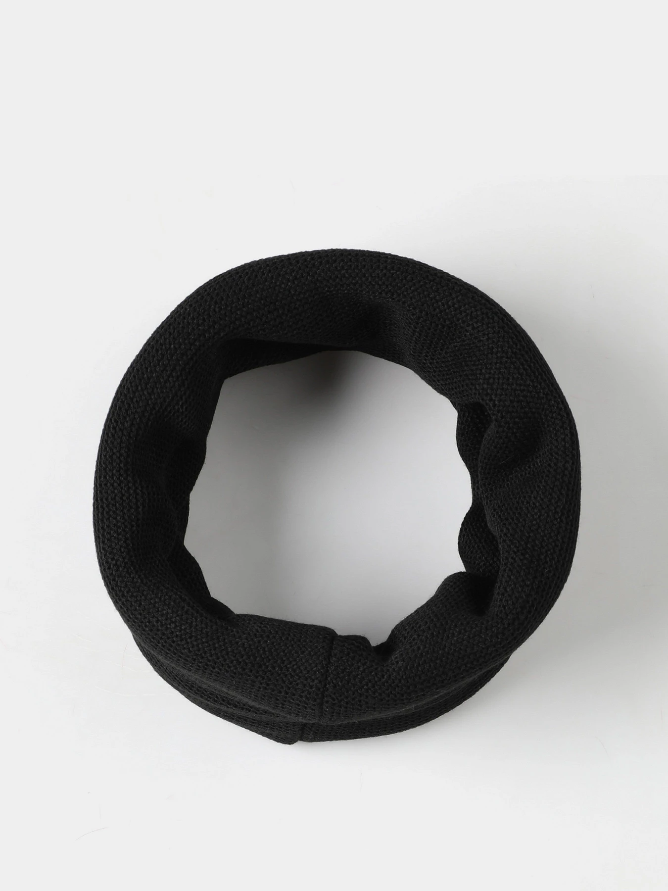 Шарфы и платки Colin’s модель CL1051856BLK Шарфы и платки Colin’s модель CL1051856BLK Фото