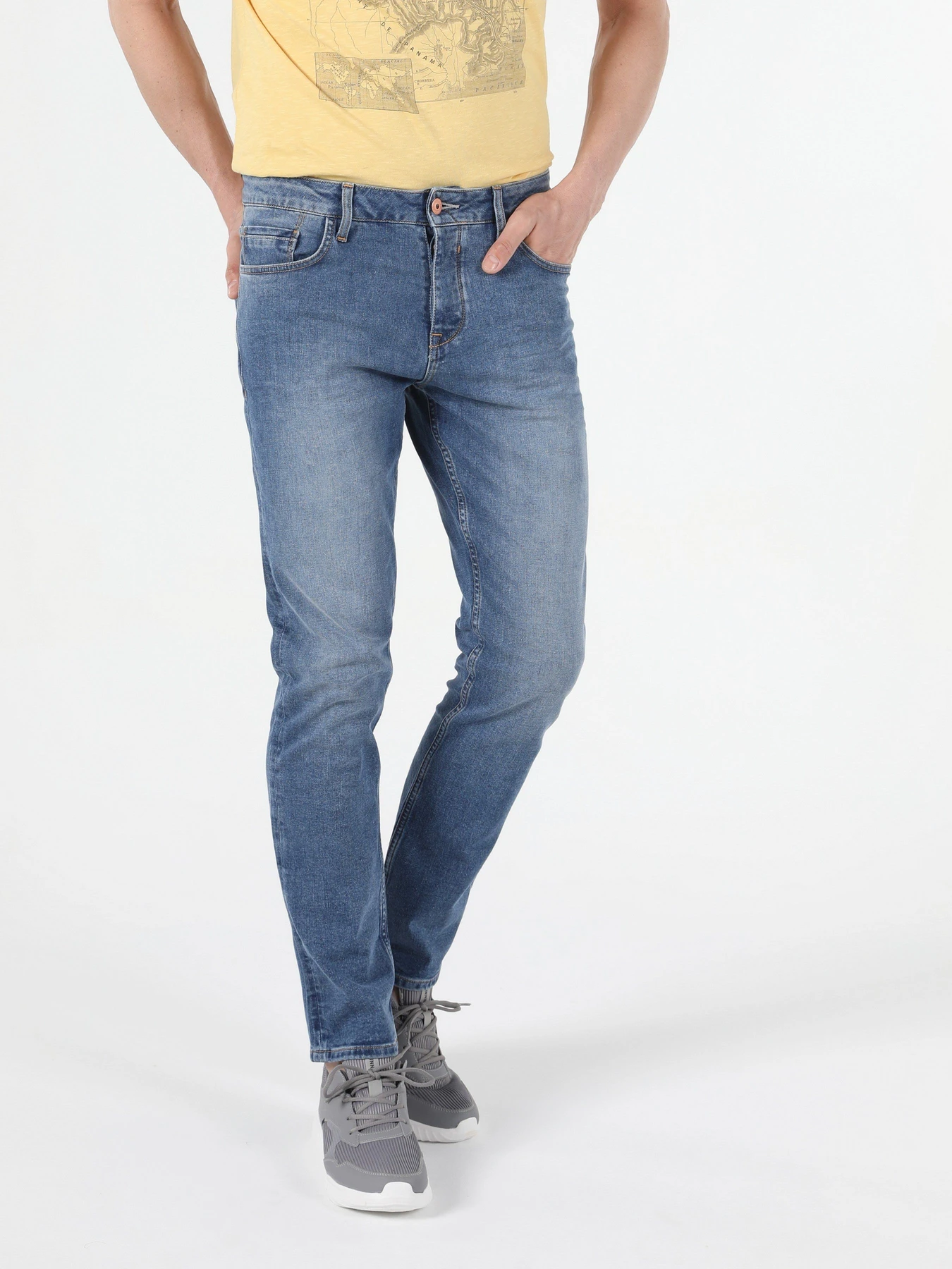 Джинсы Colin’s 044 Karl Straight модель CL1052881DN41264 Фото