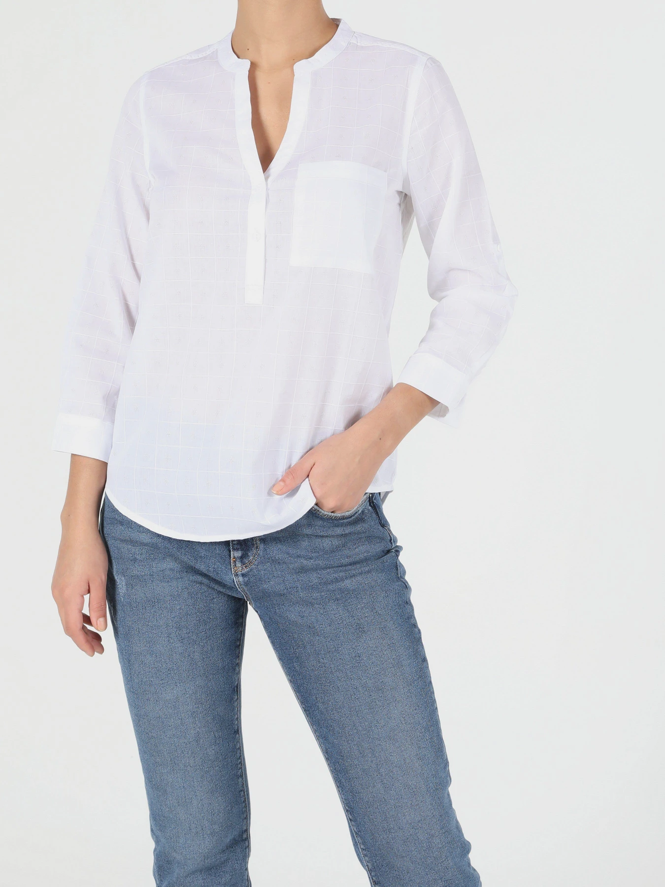 Сорочки Colin’s модель CL1047874WHT Сорочки Colin’s модель CL1047874WHT Фото