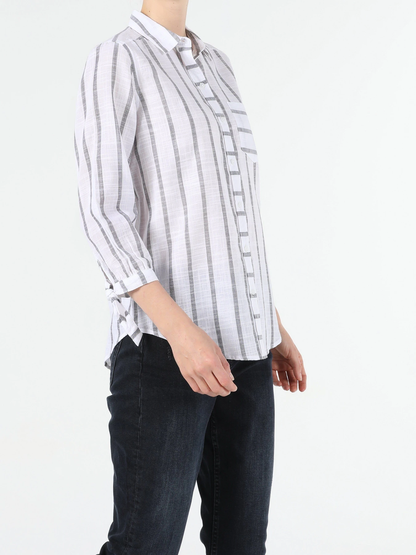 Сорочки Colin’s модель CL1054440WHT Сорочки Colin’s модель CL1054440WHT Фото