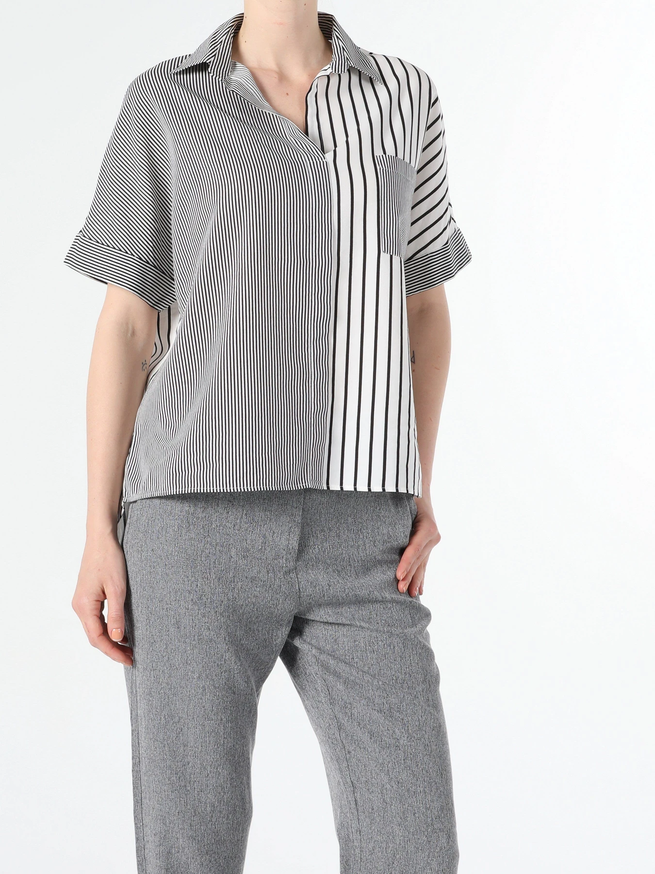 Рубашки Colin’s модель CL1054682BLK Рубашки Colin’s модель CL1054682BLK Фото