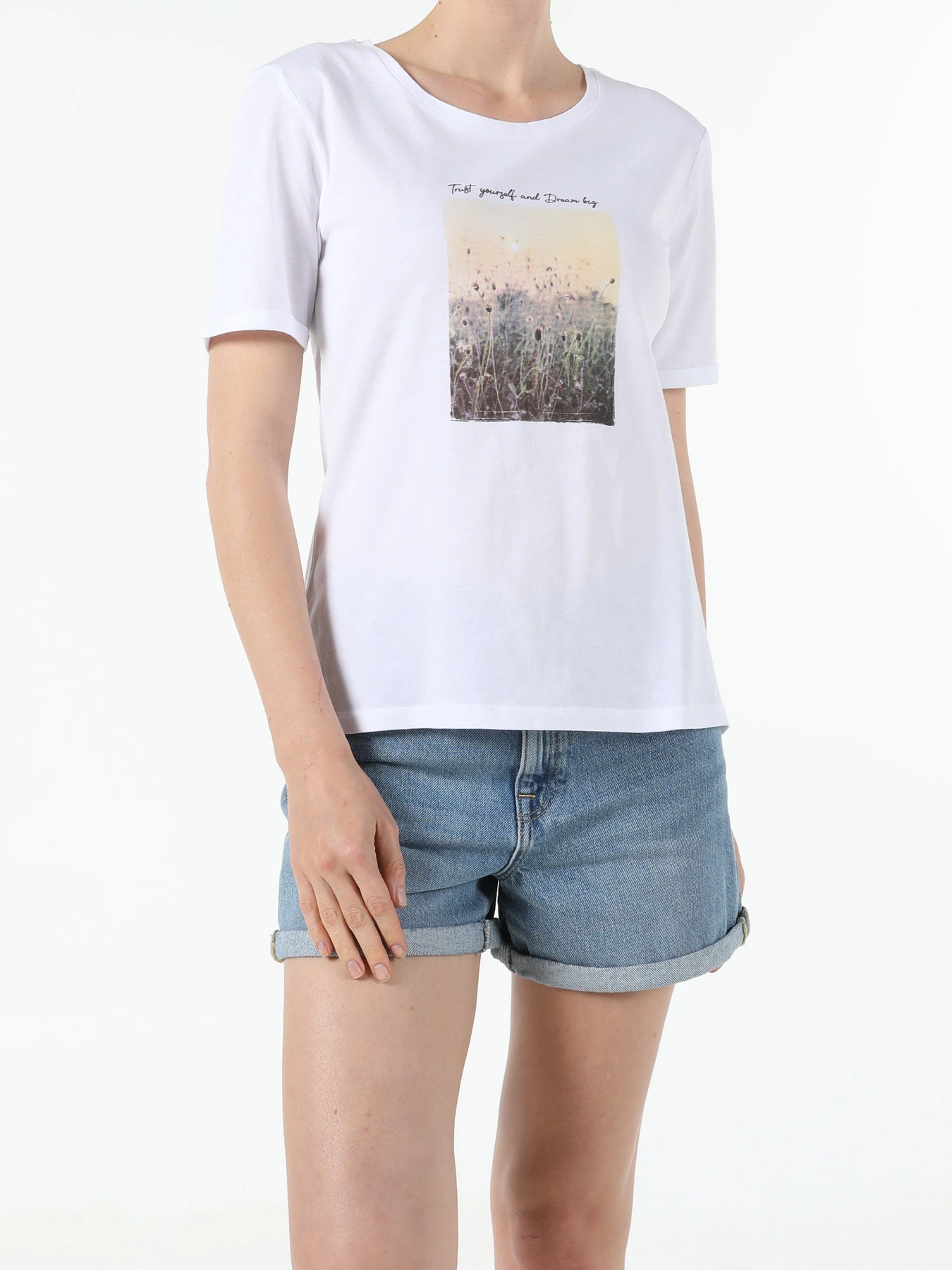 Футболки і поло Colin’s модель CL1054339WHT Футболки і поло Colin’s модель CL1054339WHT Фото