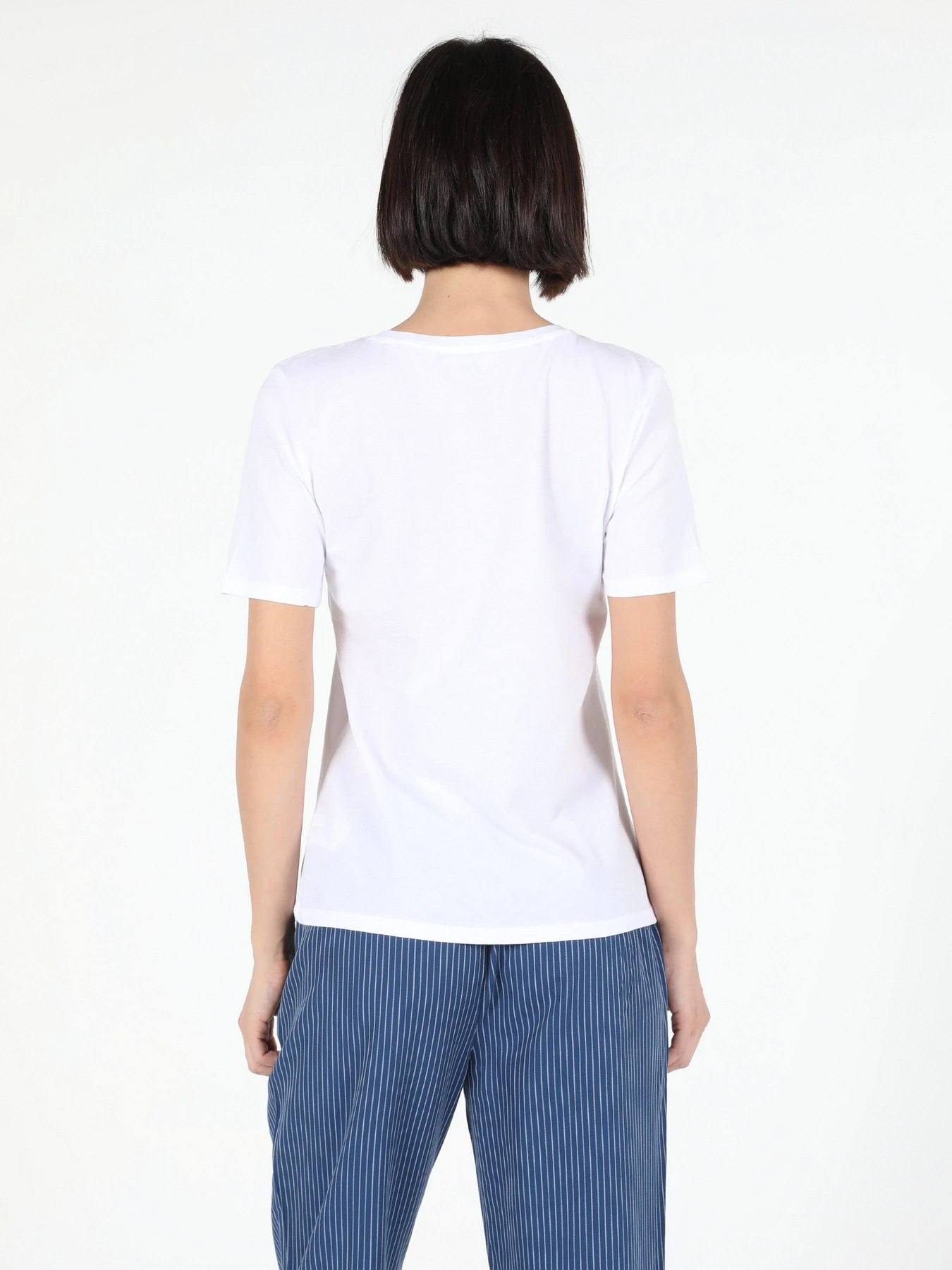 Футболки и поло Colin’s модель CL1054394WHT Футболки и поло Colin’s модель CL1054394WHT Фото