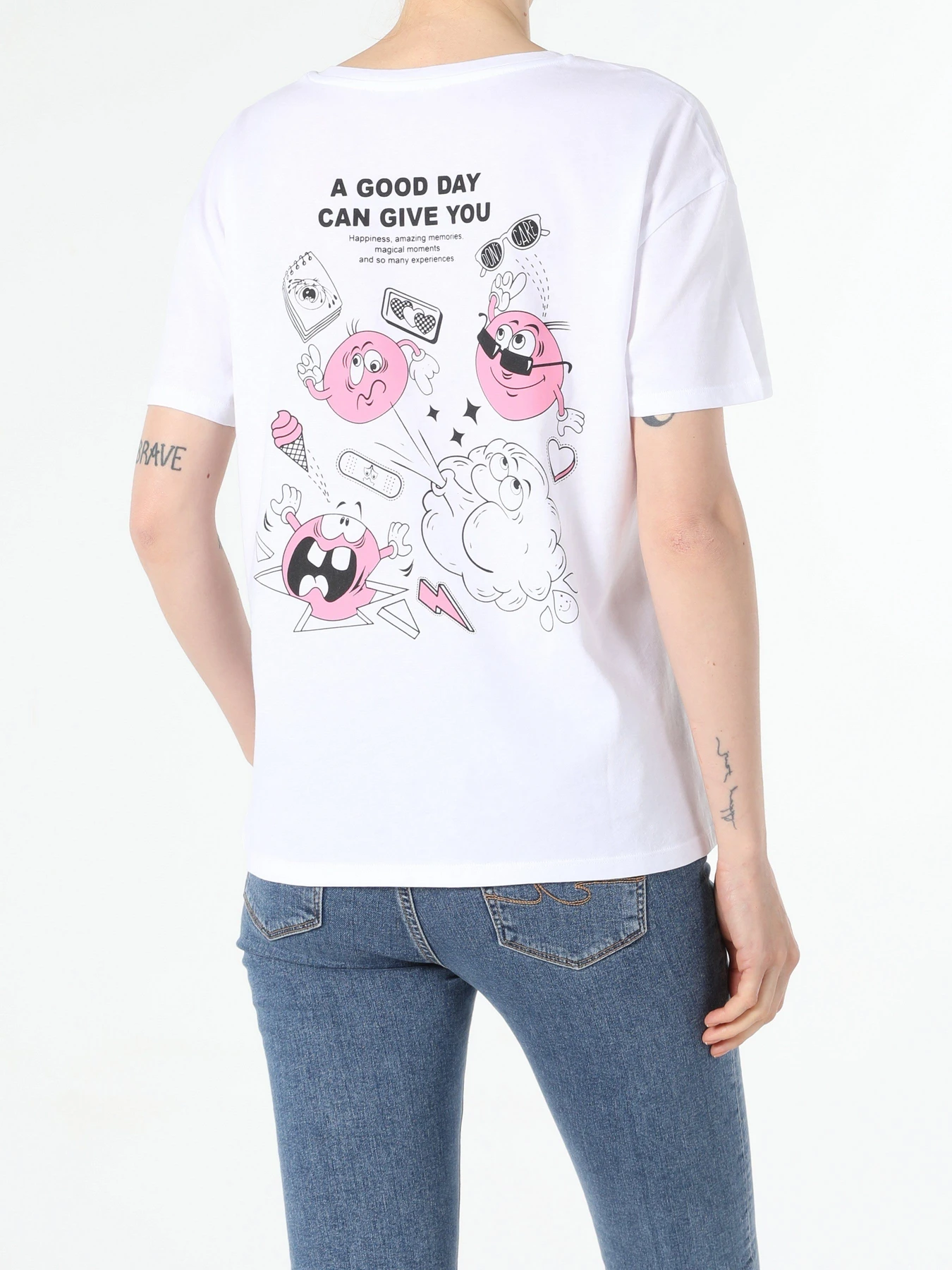Футболки и поло Colin’s модель CL1056408WHT Футболки и поло Colin’s модель CL1056408WHT Фото