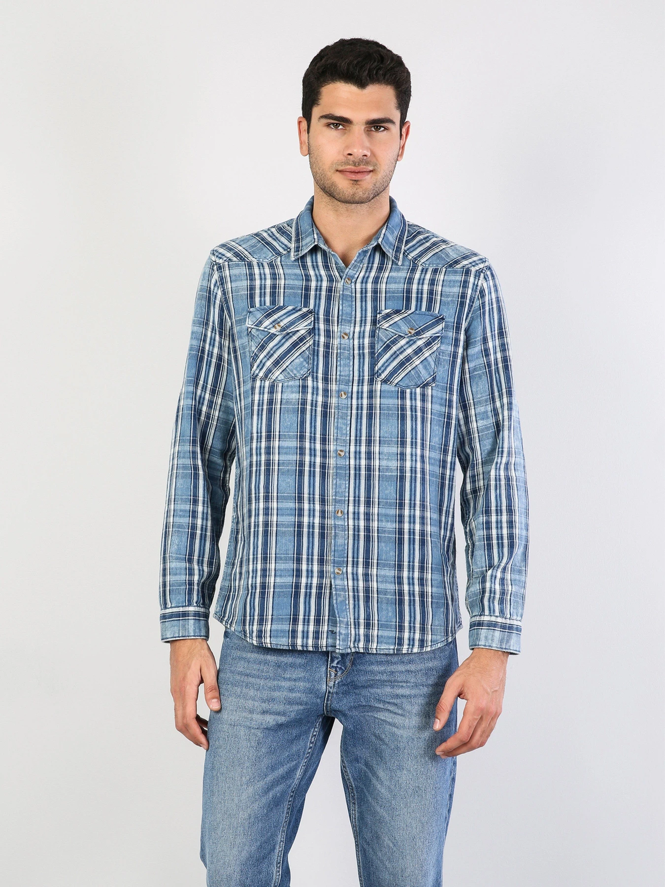 Рубашки Colin’s модель CL1034967BLI Рубашки Colin’s модель CL1034967BLI Фото