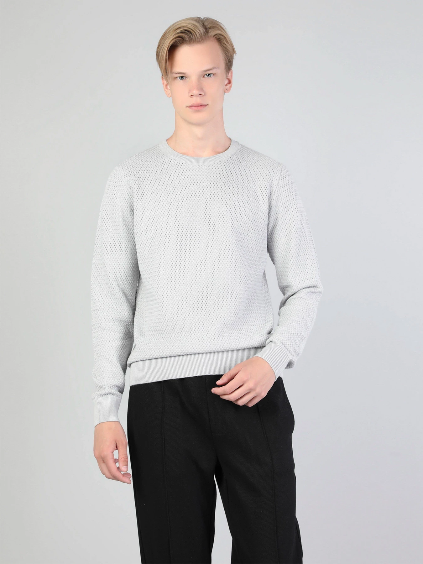 Свитры и кардиганы Colin’s модель CL1044261LGR Свитры и кардиганы Colin’s модель CL1044261LGR Фото